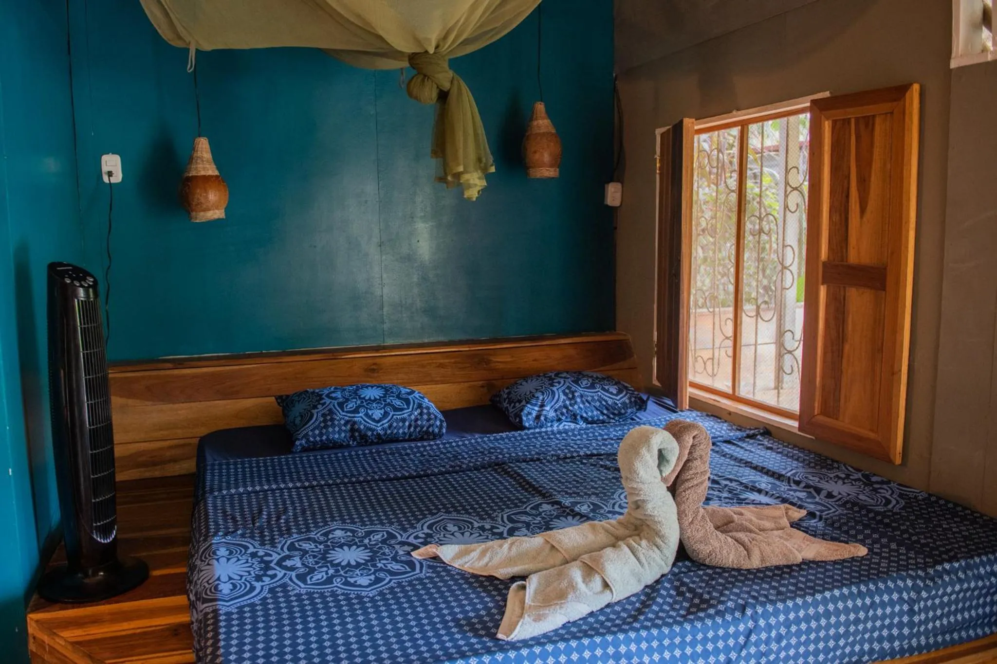 Bed in Roots Family
