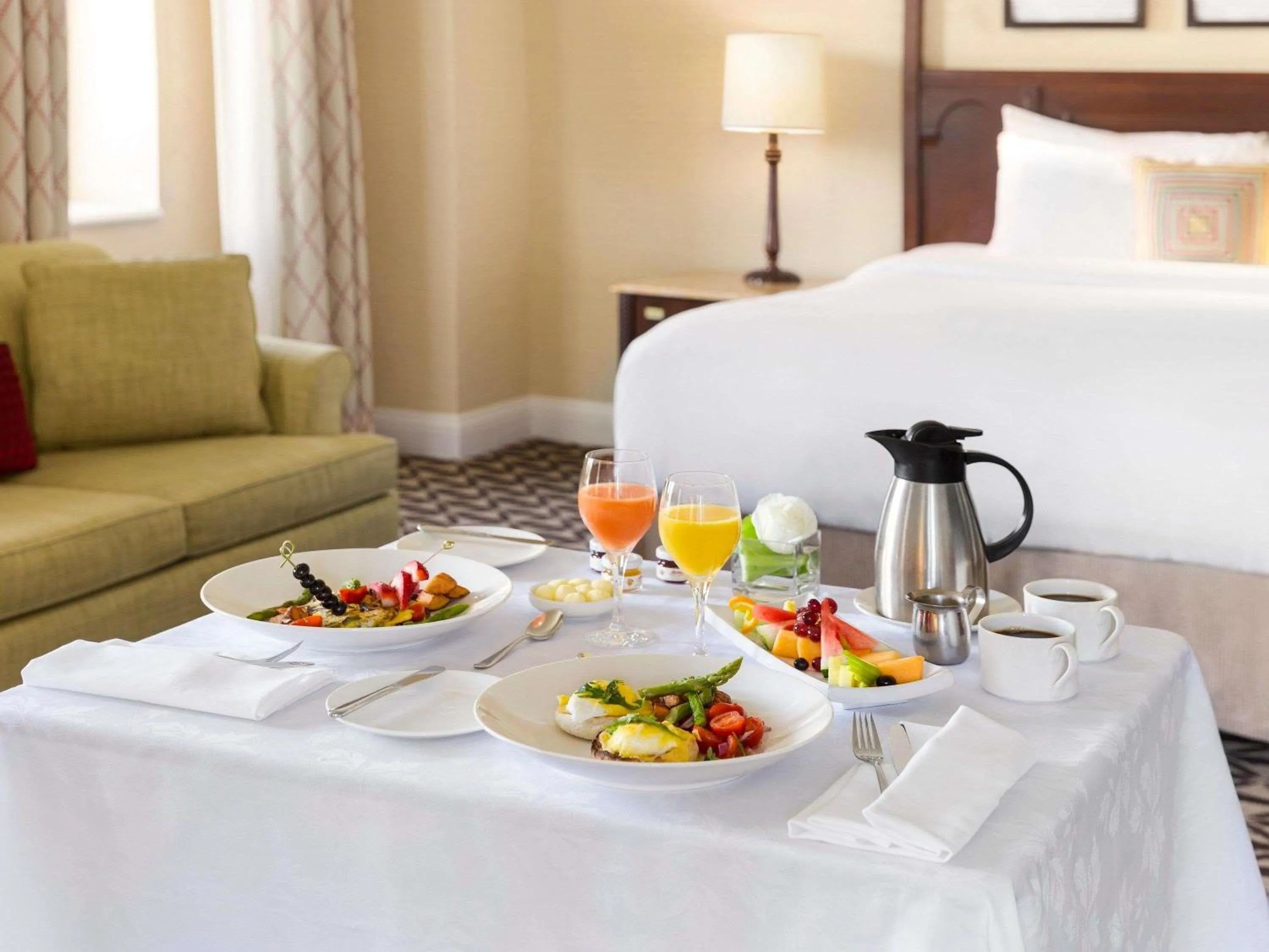 Restaurant/places to eat, Bed in Fairmont Le Manoir Richelieu