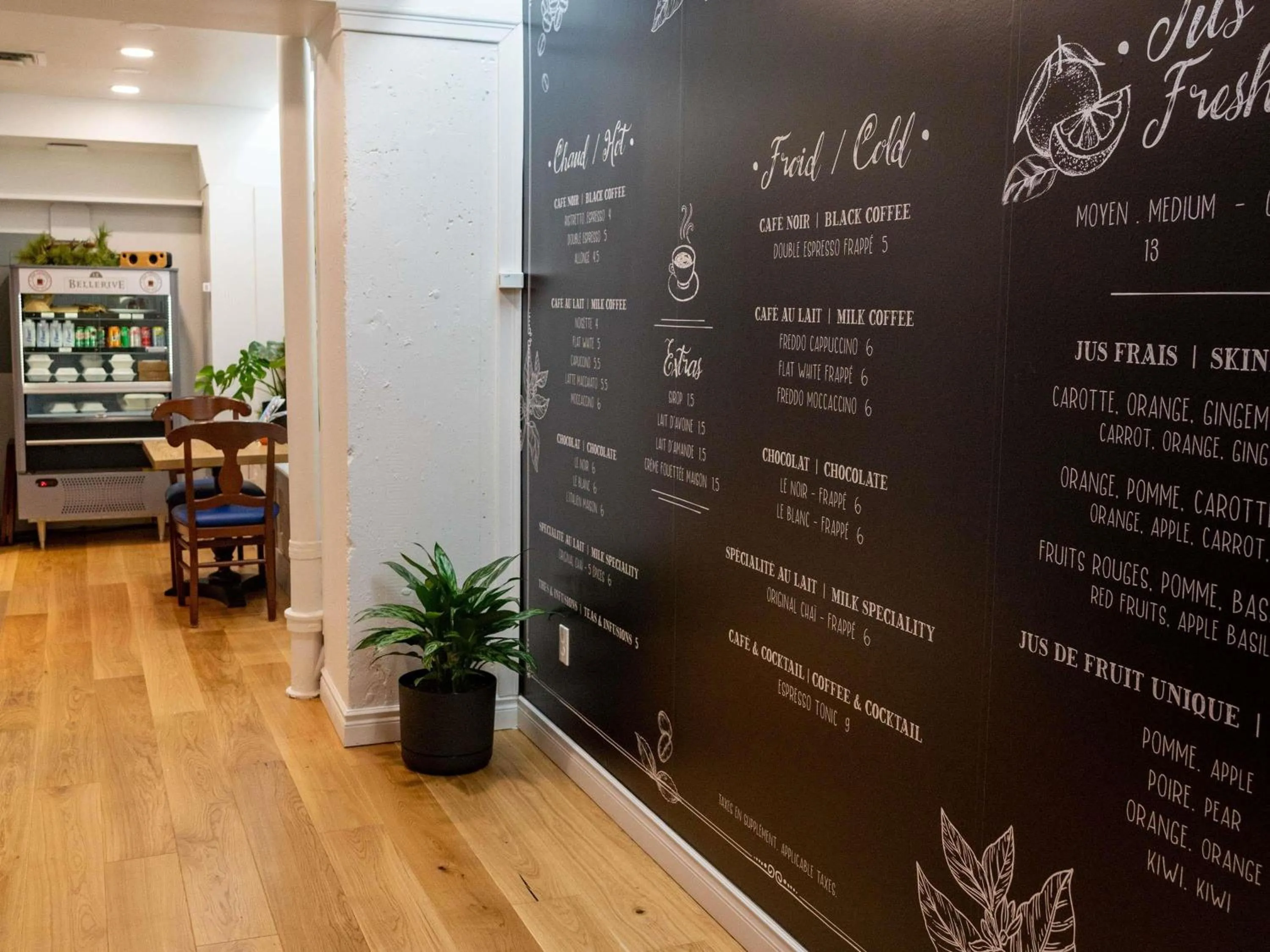 Restaurant/places to eat in Fairmont Le Manoir Richelieu