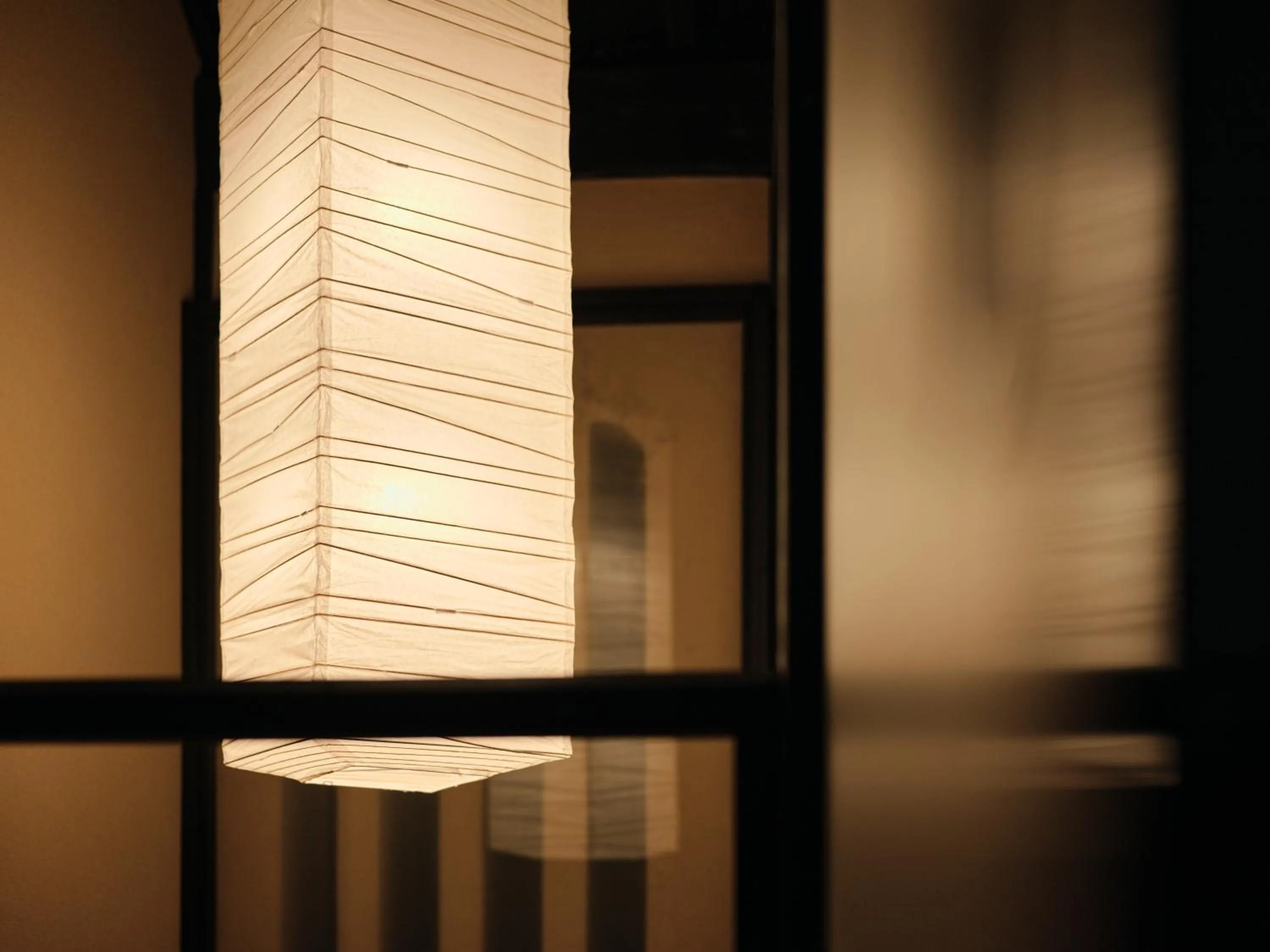 Decorative detail in Tsumugi Matsubara Sakaimachi