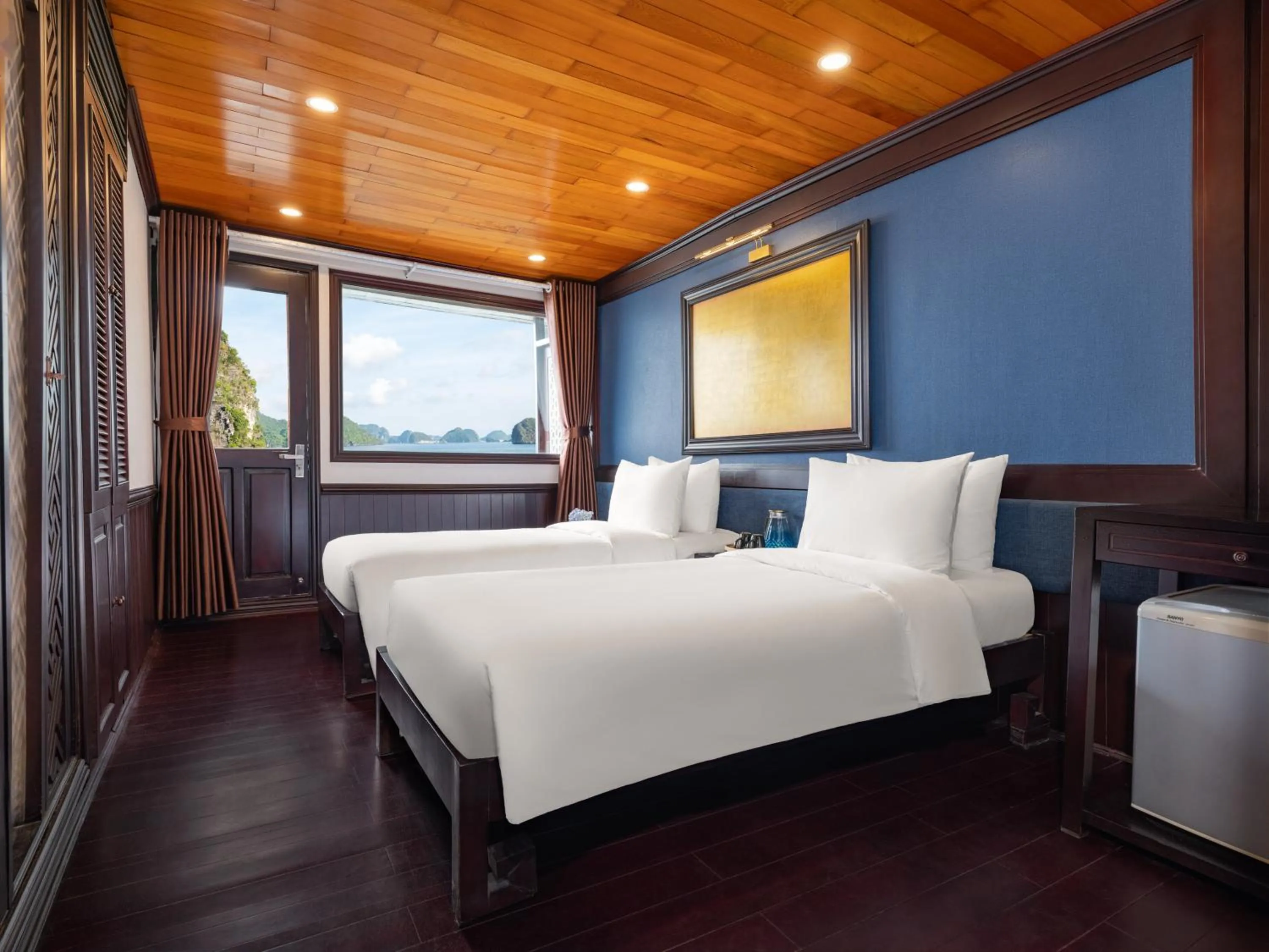 Bed in Garden Legend Cruise