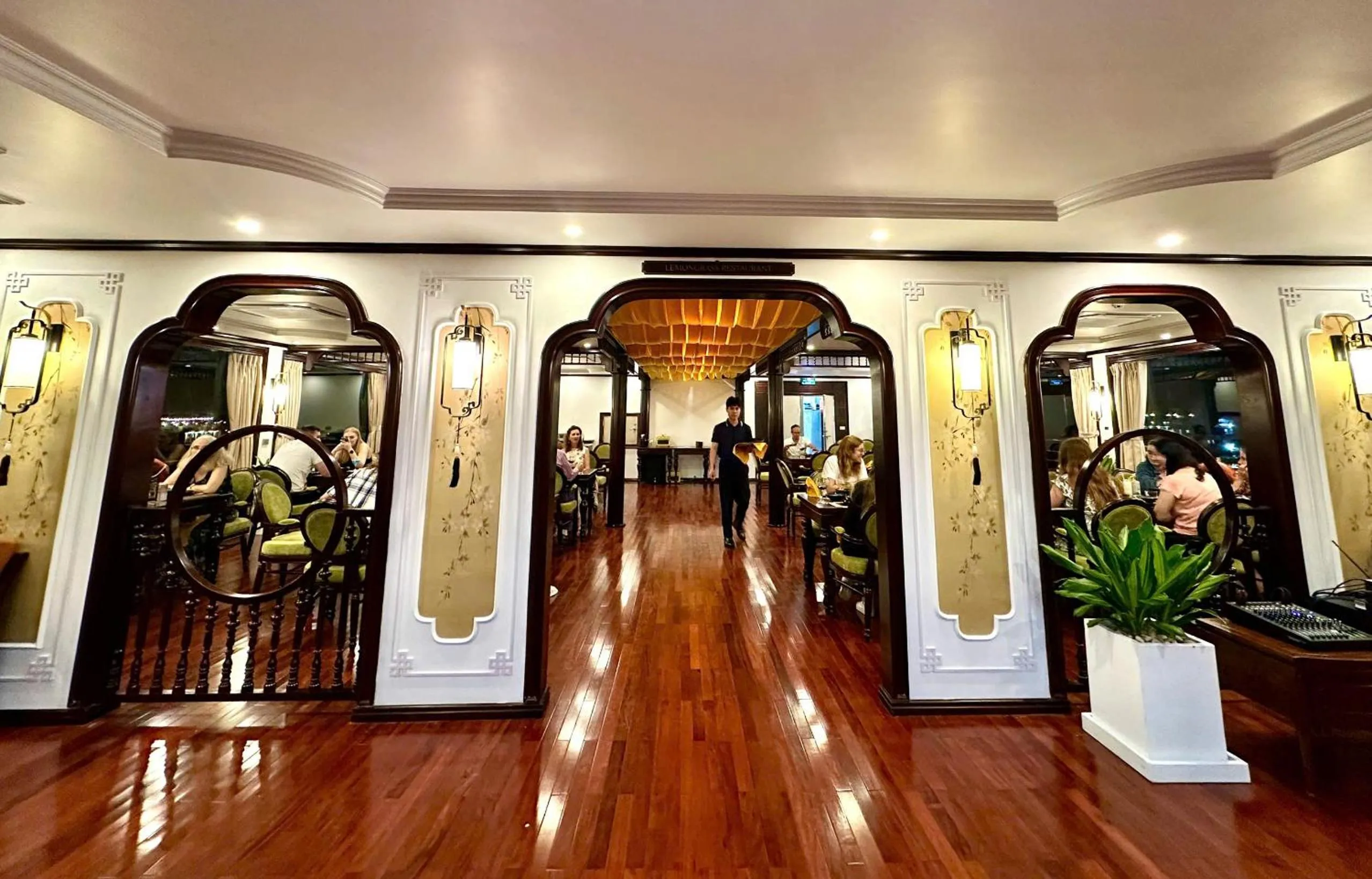 Garden Legend Cruise