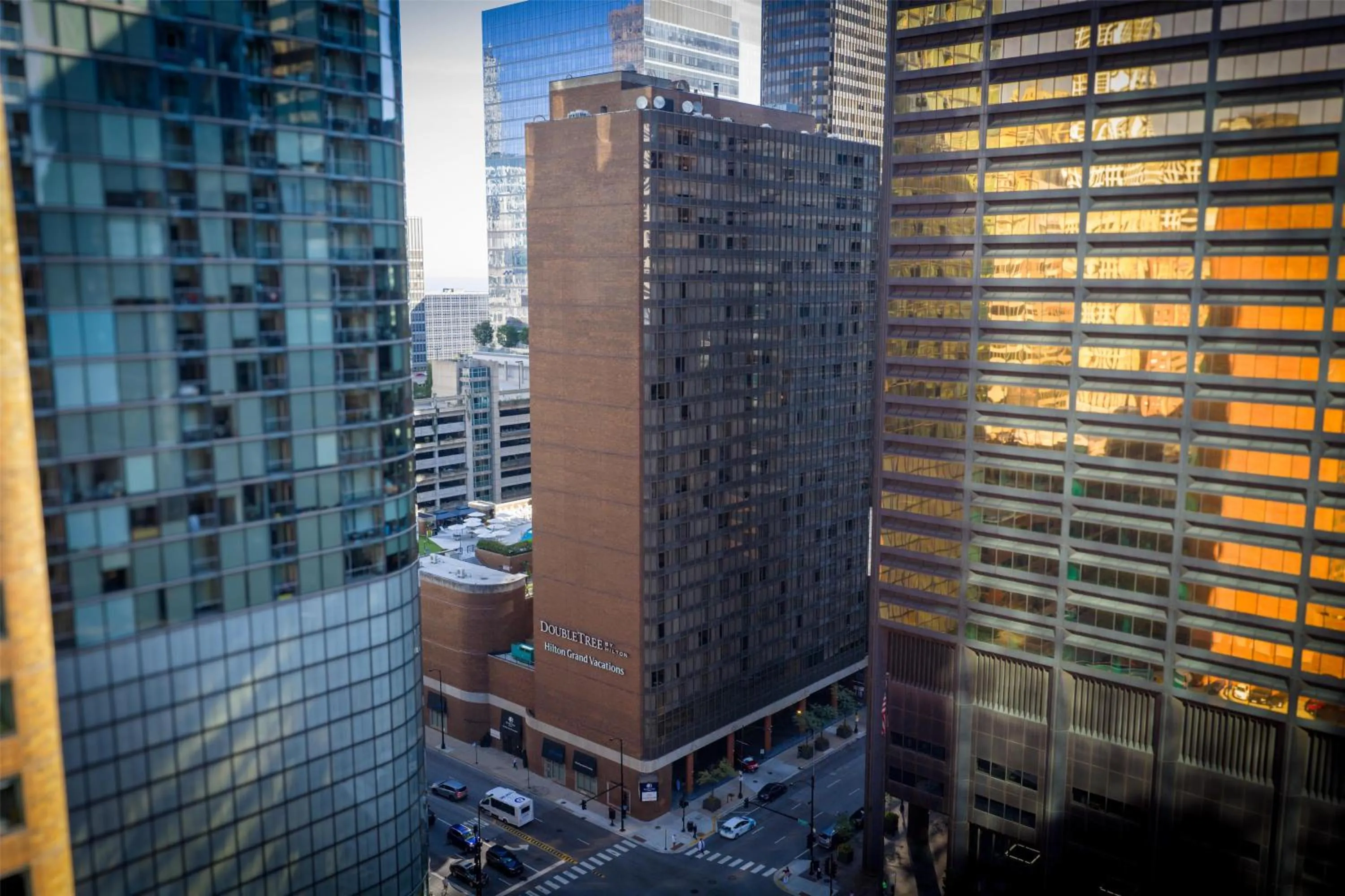 Property building in DoubleTree by Hilton Chicago Magnificent Mile