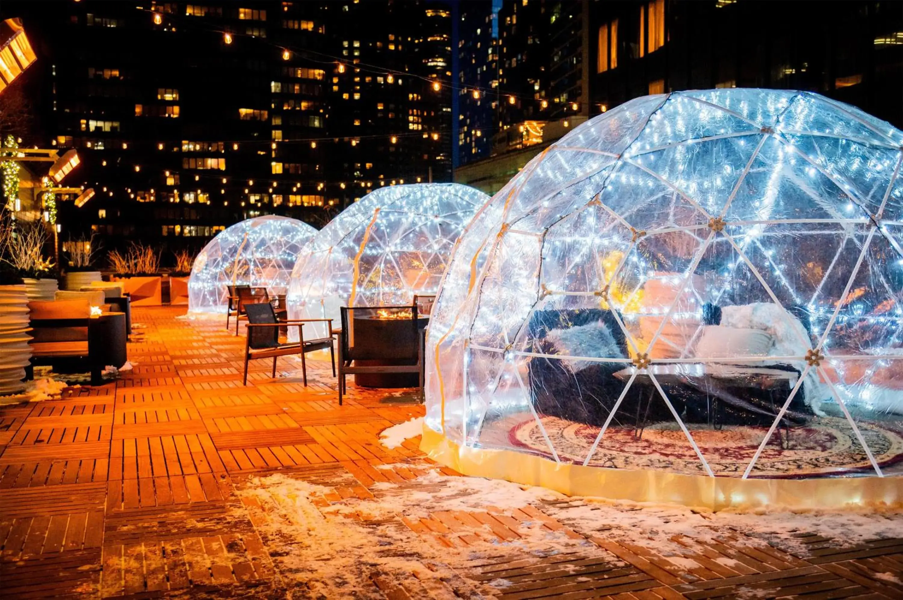 Property building in DoubleTree by Hilton Chicago Magnificent Mile Property building in DoubleTree by Hilton Chicago Magnificent Mile