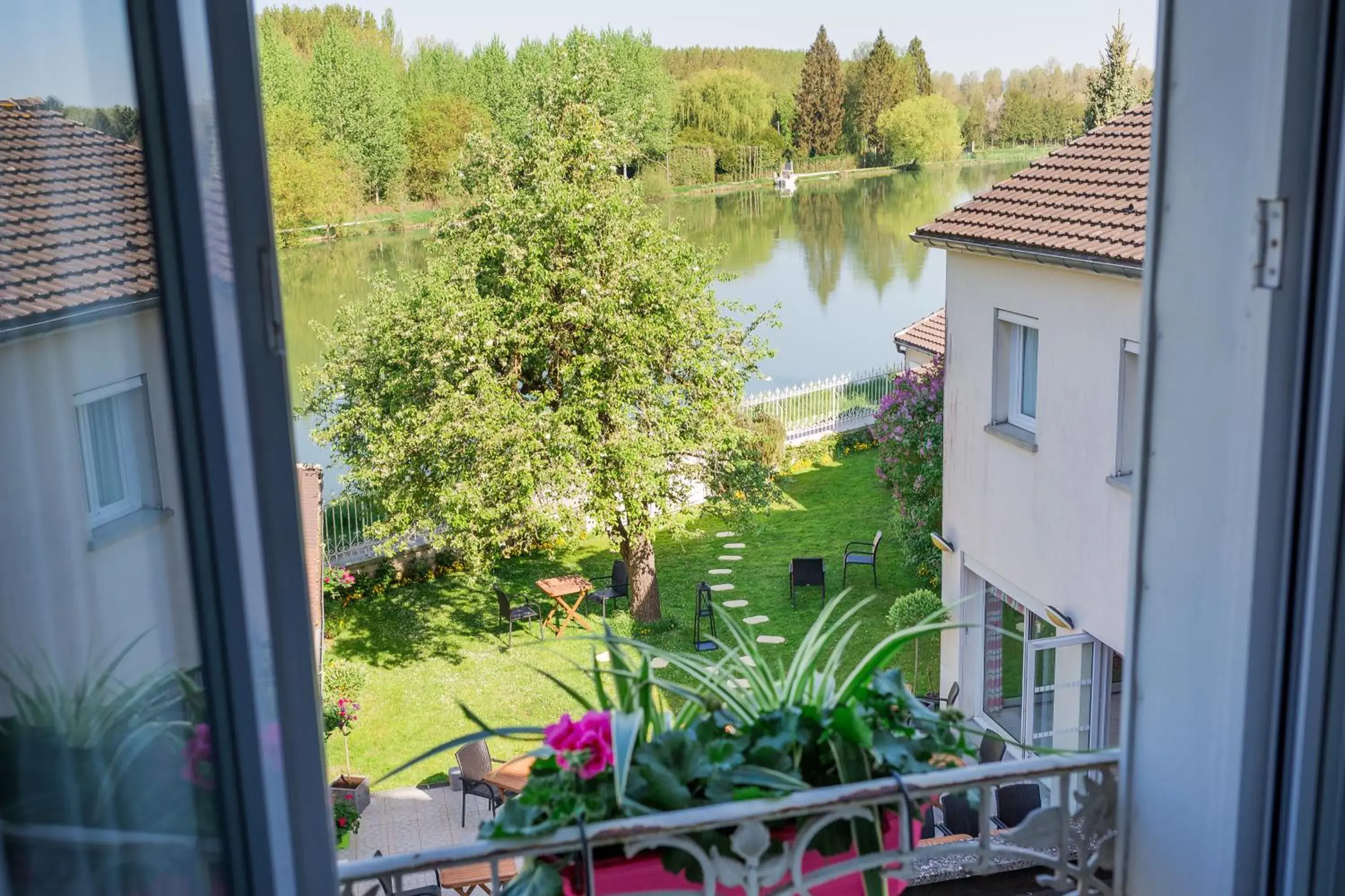 Twin Room in Beau Rivage Twin Room in Beau Rivage