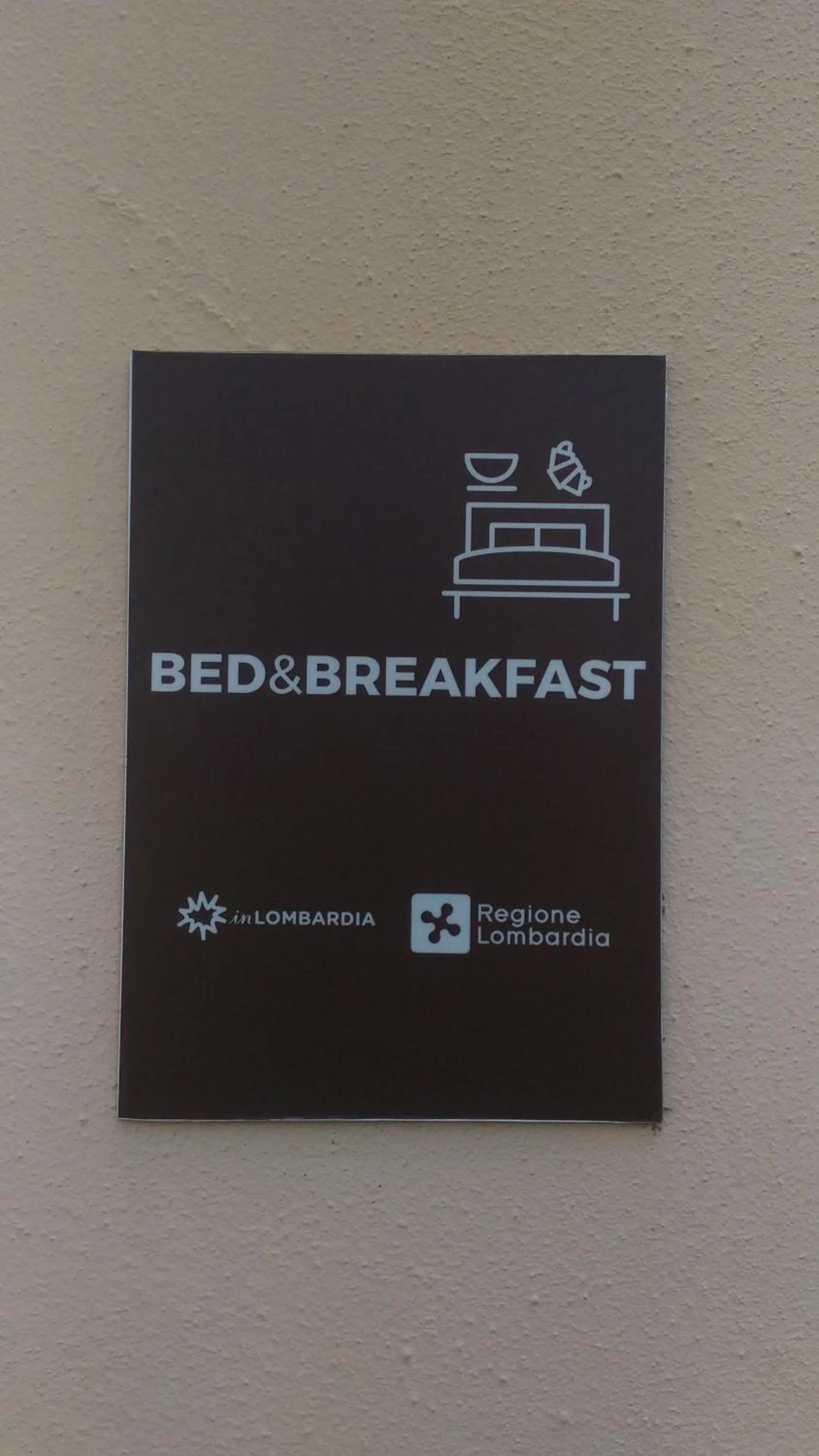 Logo/Certificate/Sign in B&B Casa Manuela