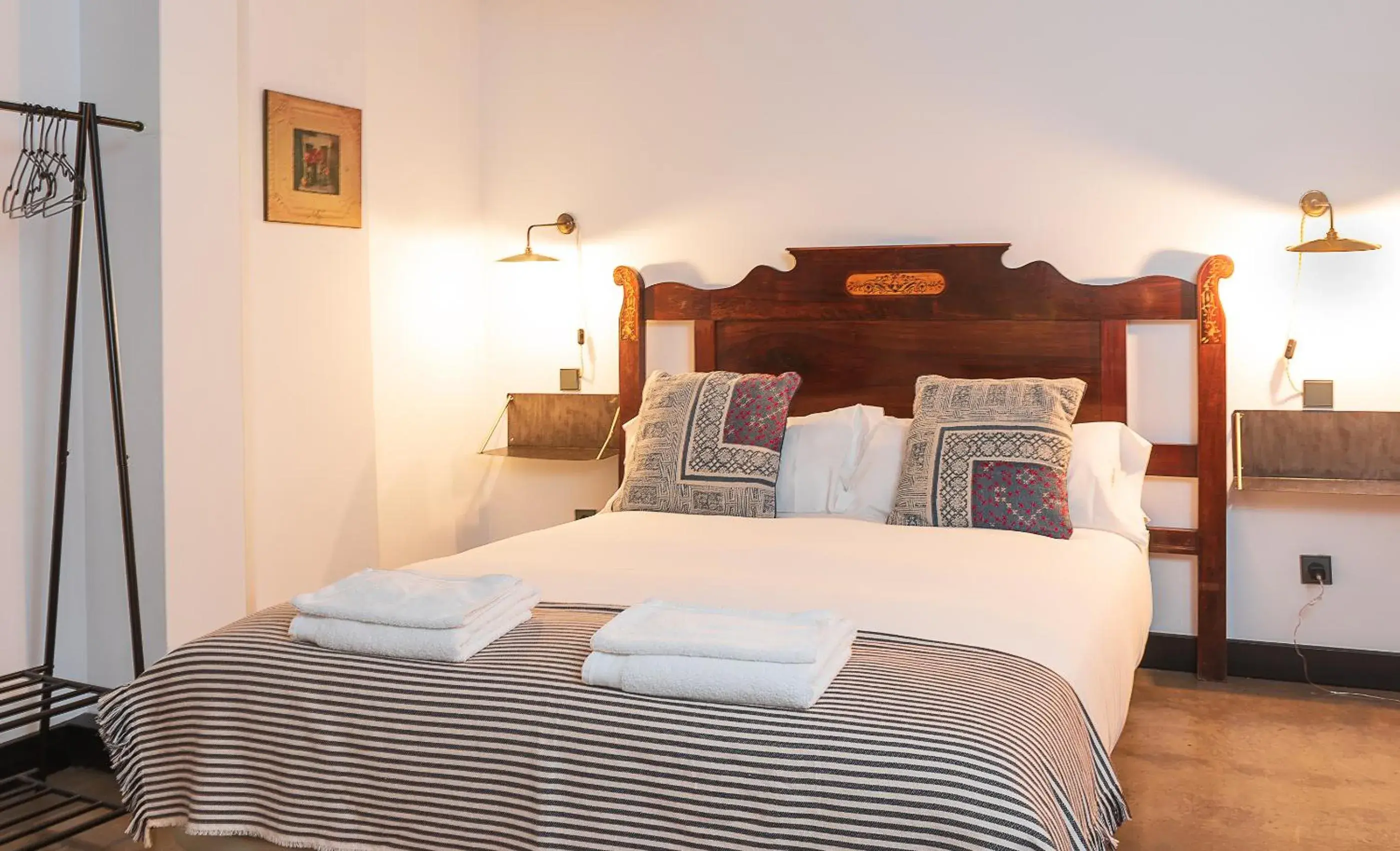 Double Room with Private Bathroom in LaNave Double Room with Private Bathroom in LaNave