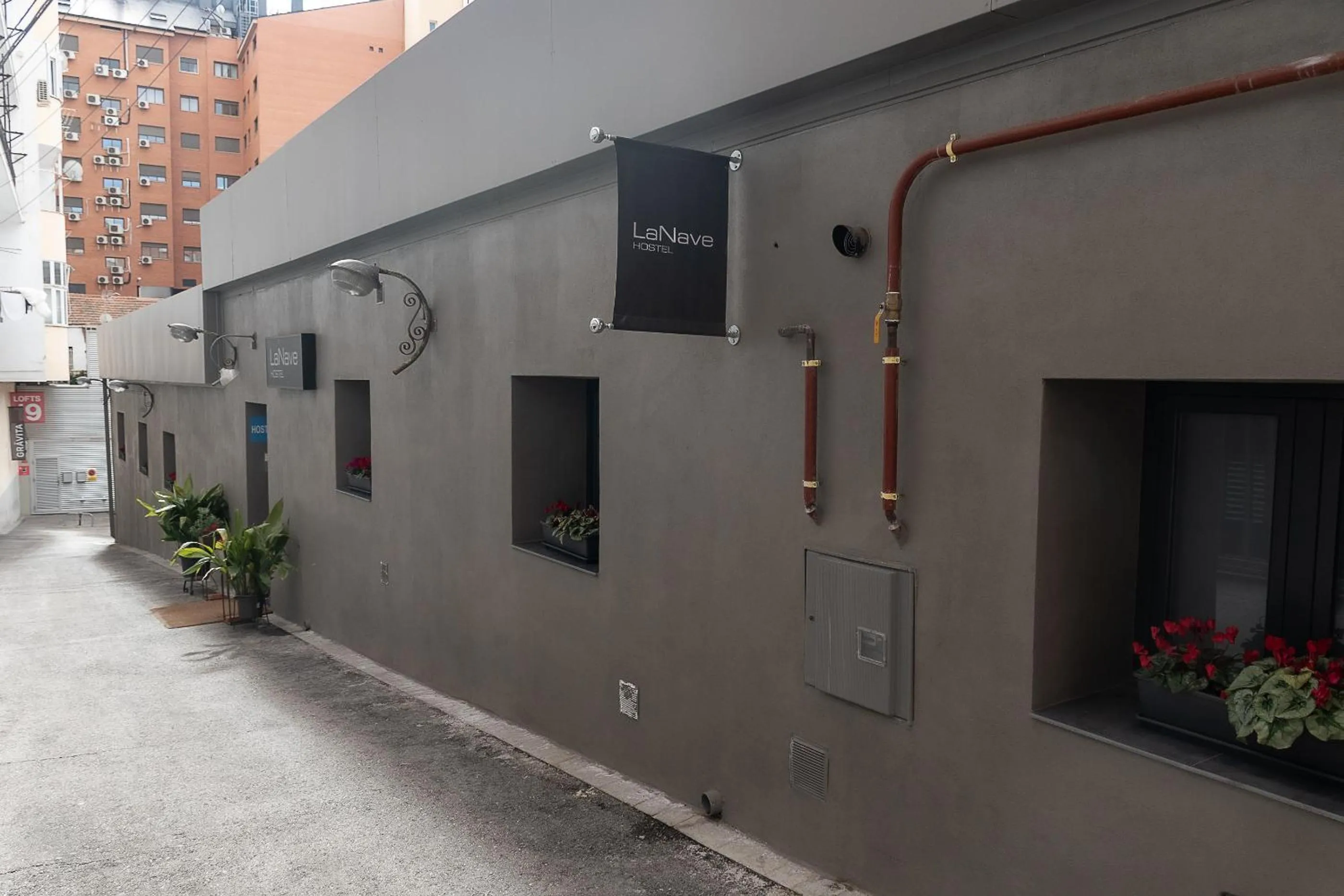 Property building in LaNave