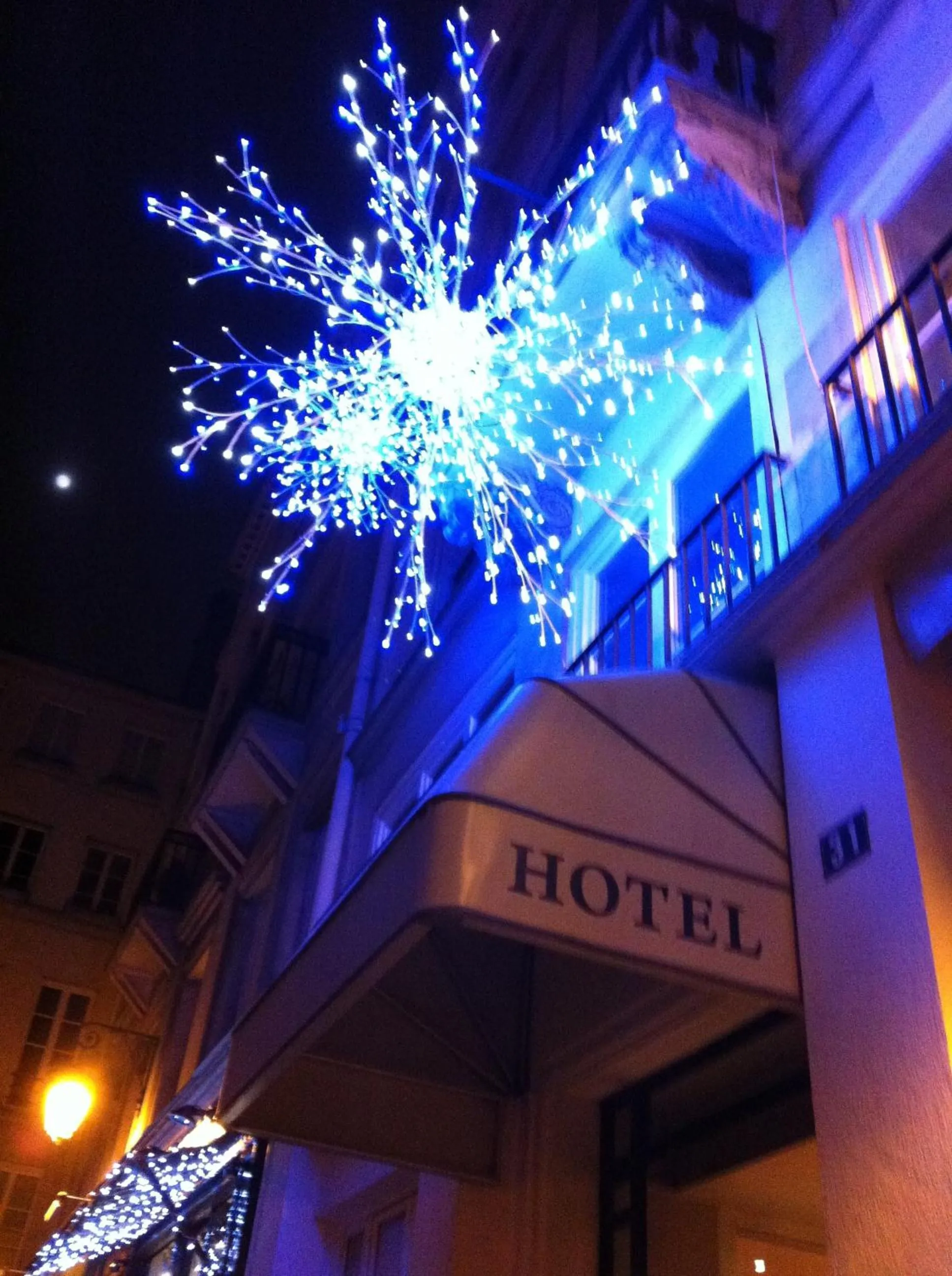 Facade/entrance in Hôtel Le Compostelle
