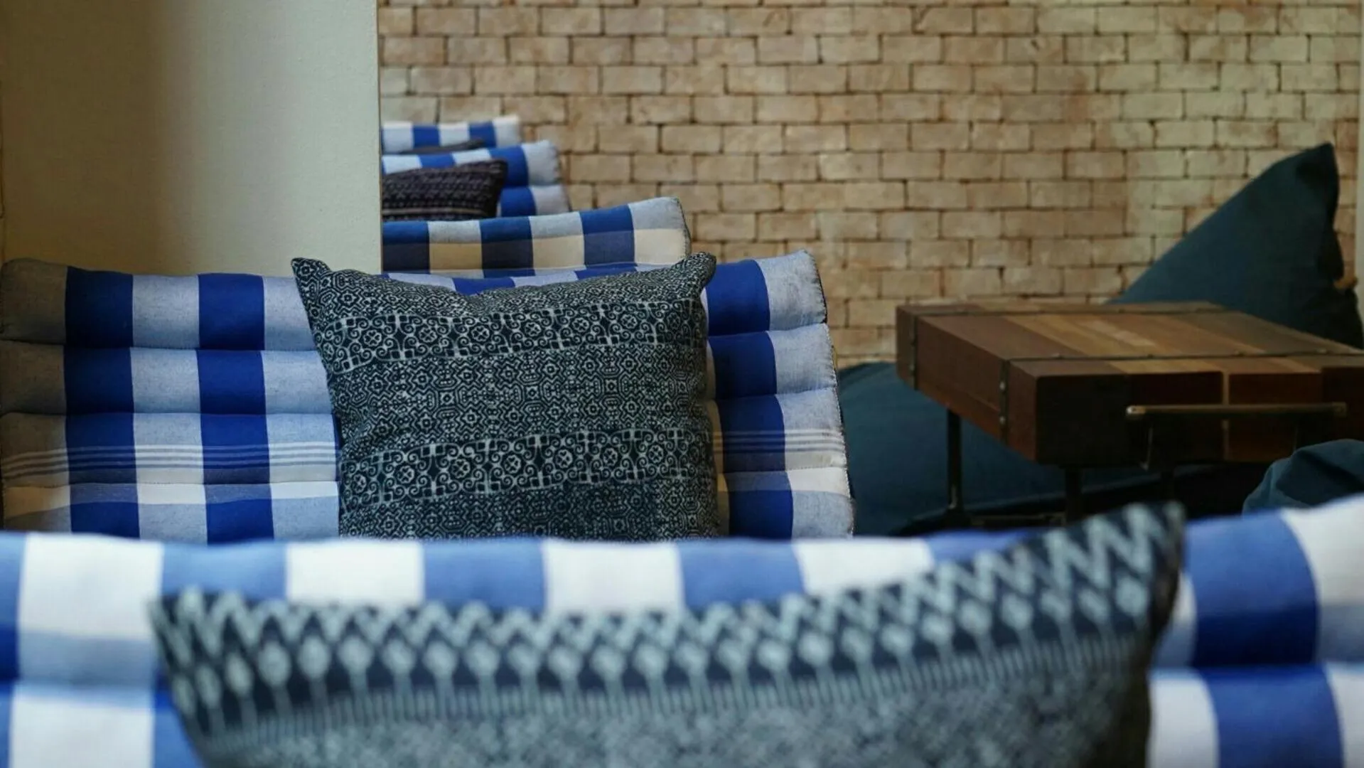 Area and facilities in Natee Hostel