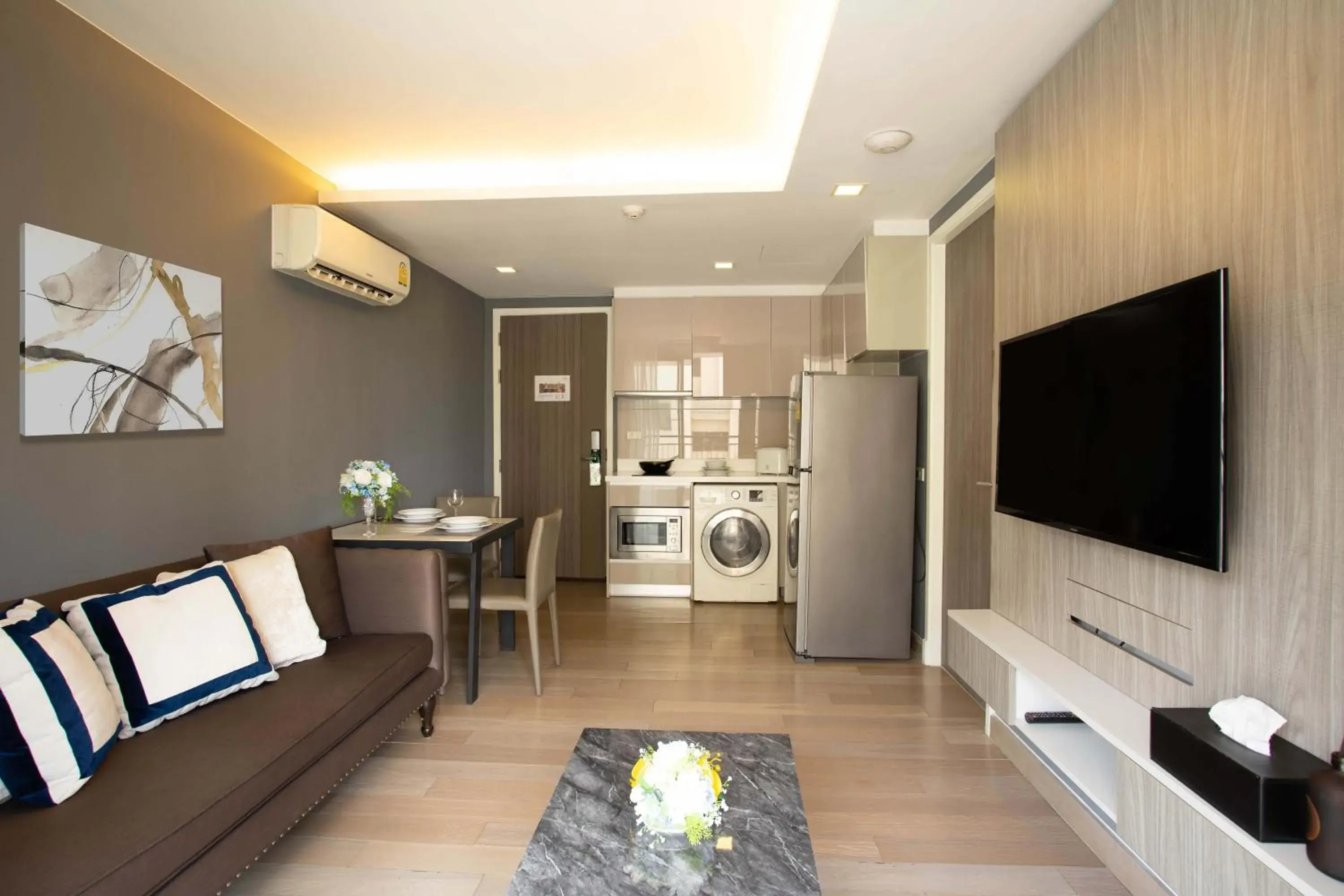 Dazzle Residence Dazzle Residence