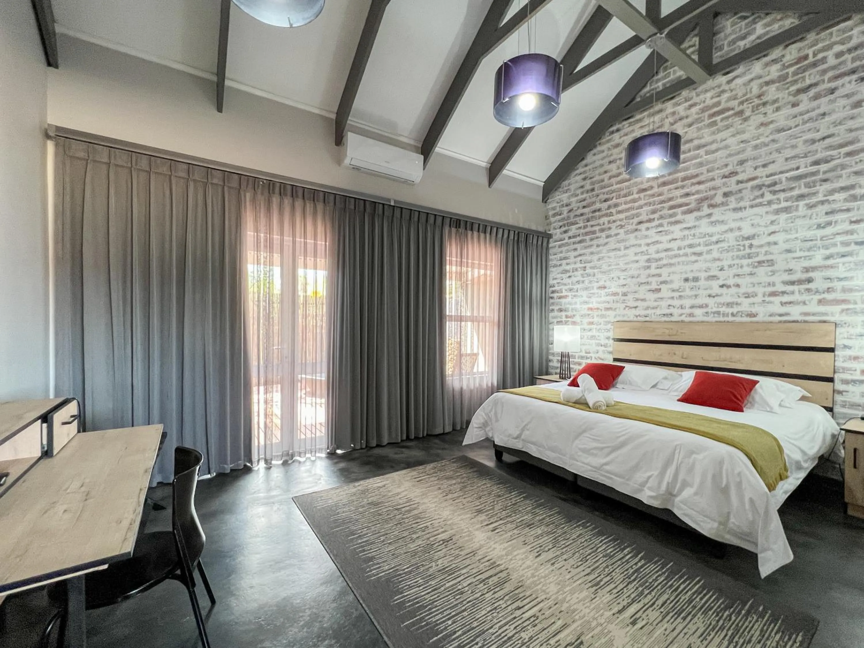 Bed in The Featherbed - Oudtshoorn