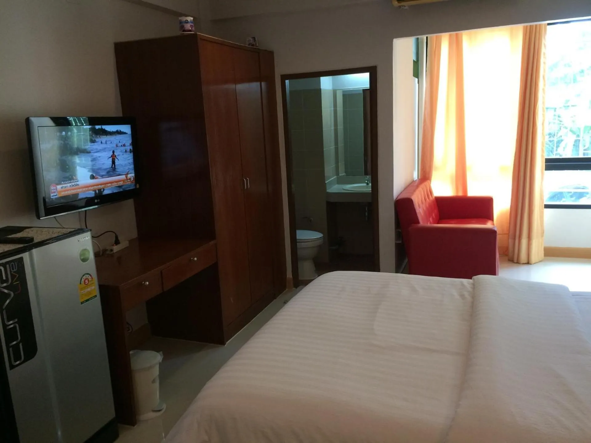 Budget Double Room in Chanmuan Resident