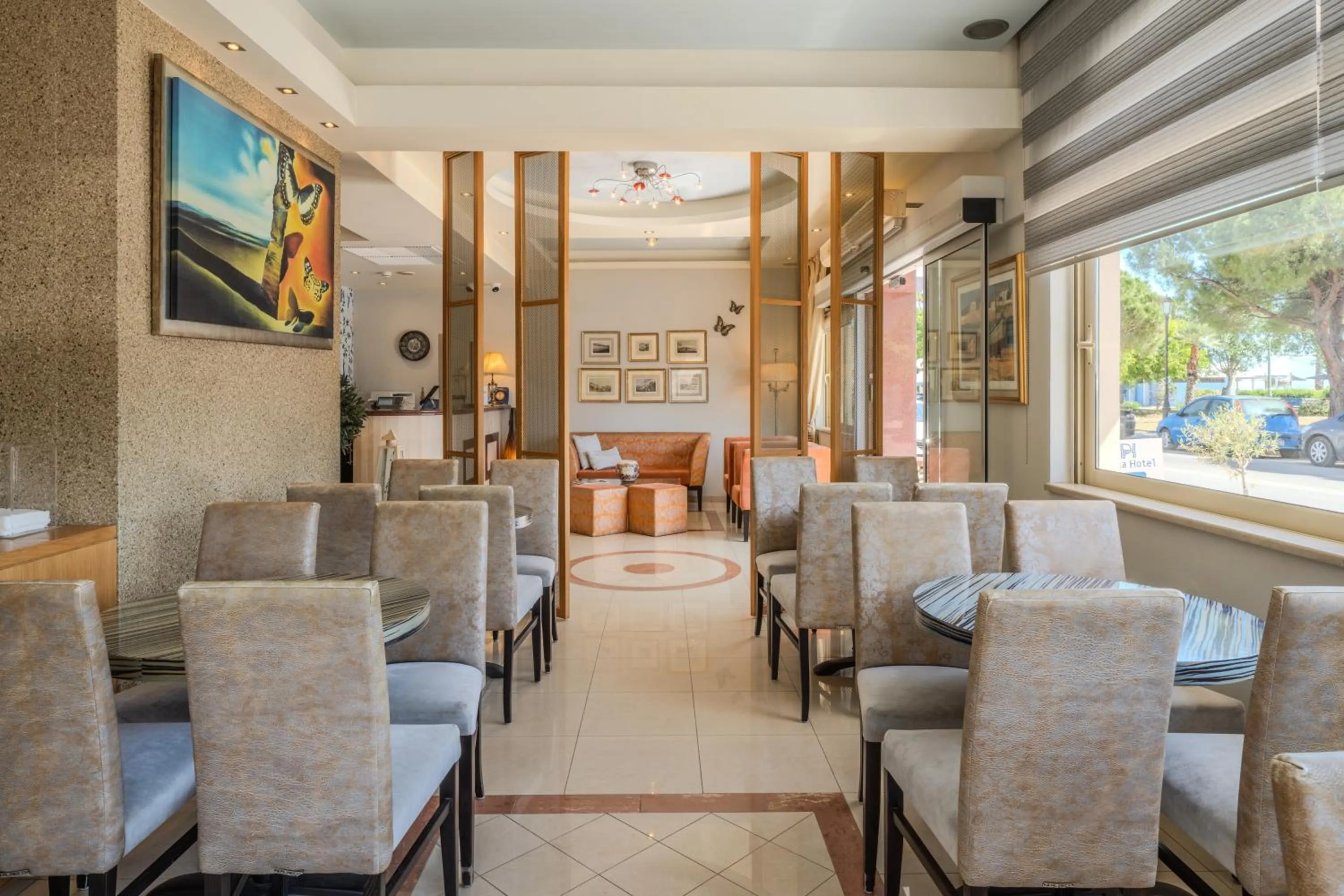 TV and multimedia in Plaza Hotel