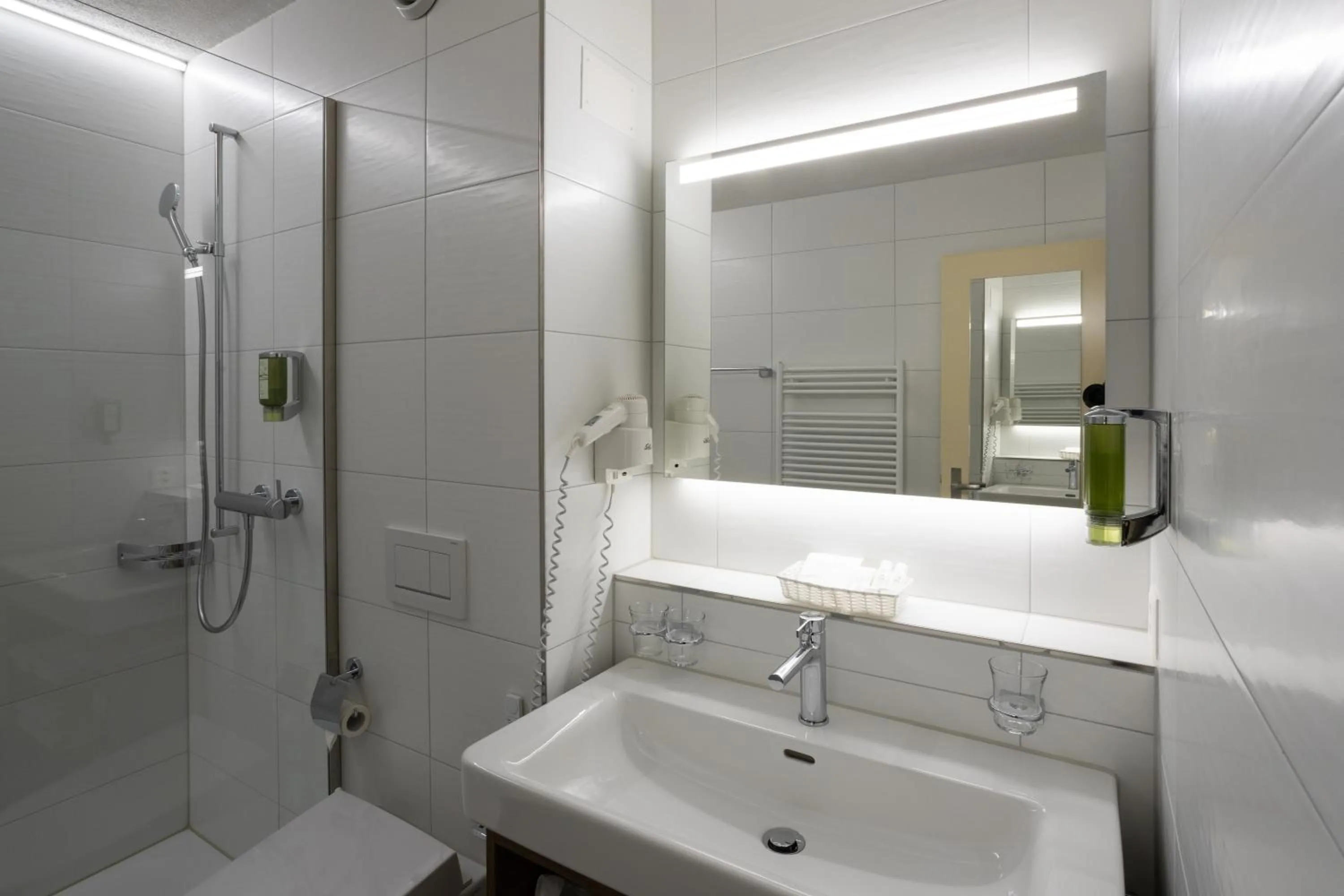 Shower in Wysses Rössli