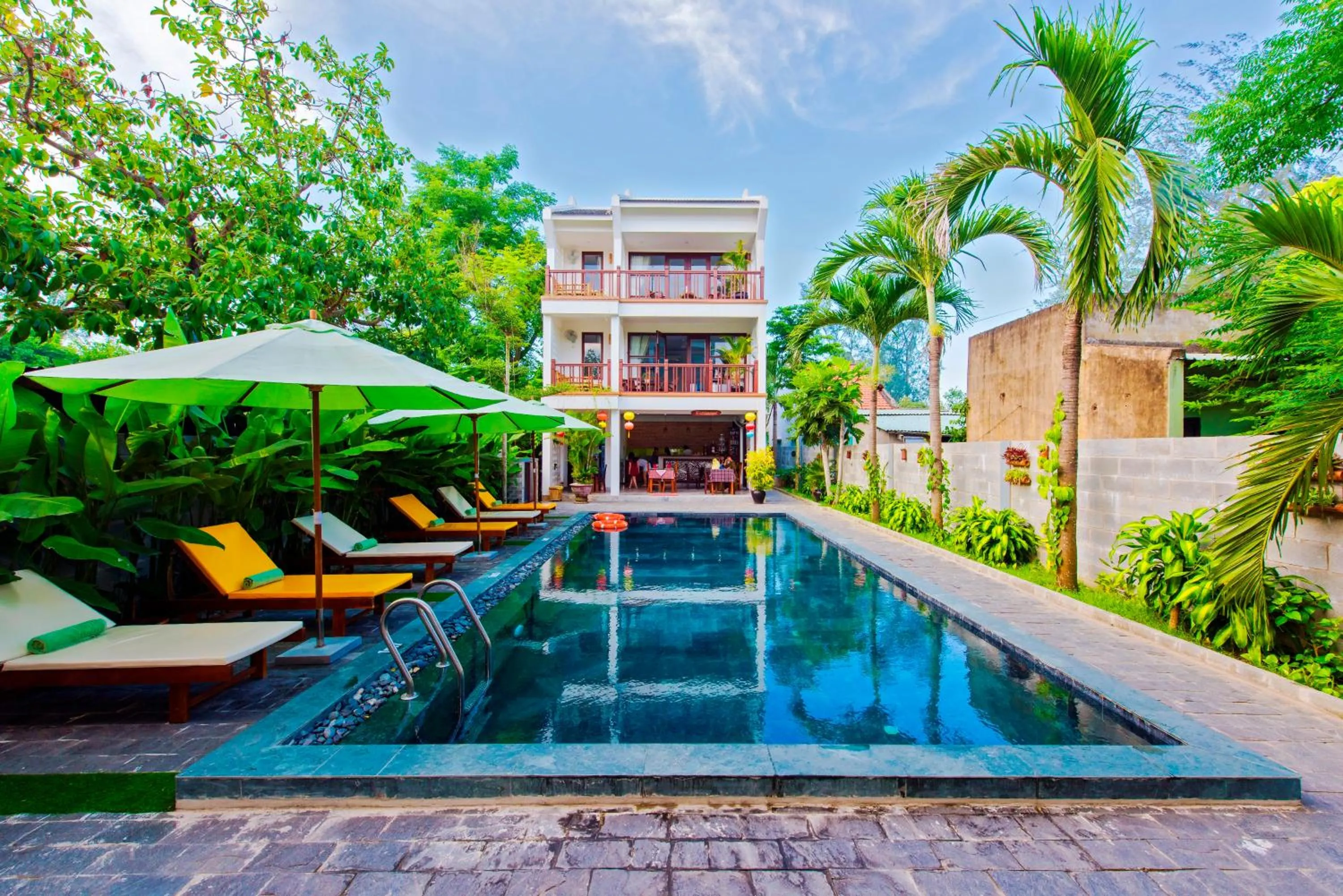 Restaurant/places to eat in Louis Villa Hoi An