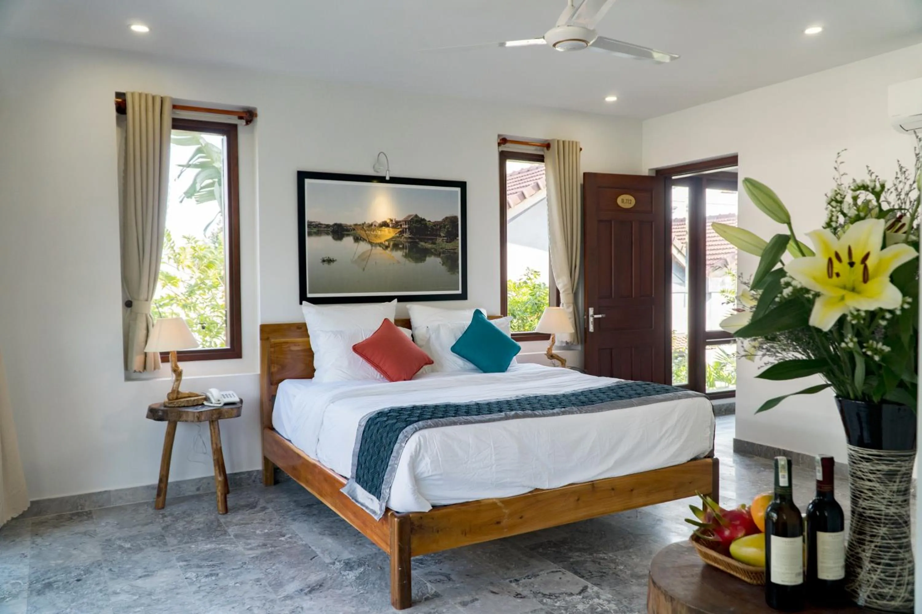 Photo of the whole room, Bed in Louis Villa Hoi An