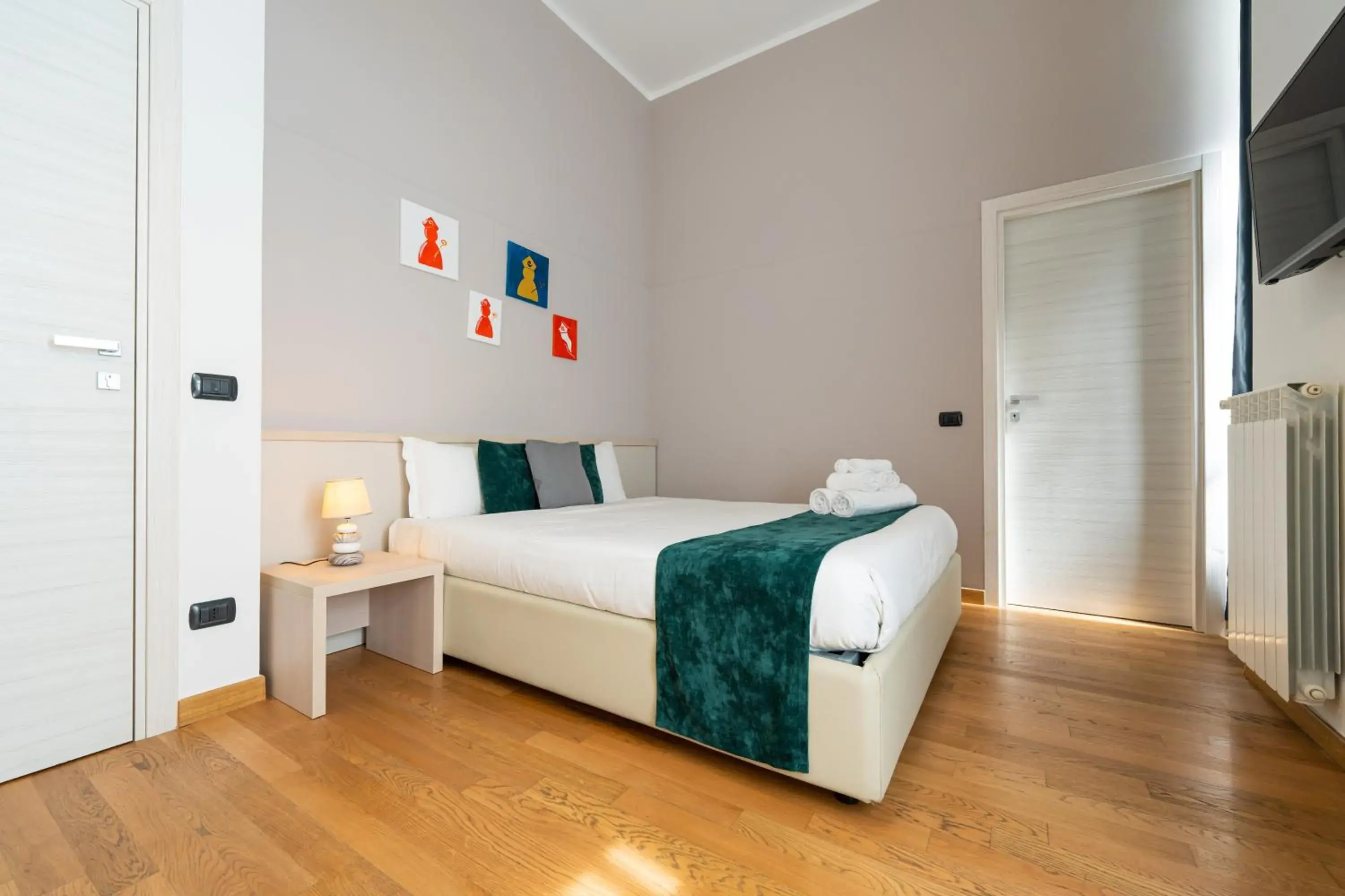 Bed in Duomo Hermes Relais - By Pera Rooms Collection Bed in Duomo Hermes Relais - By Pera Rooms Collection