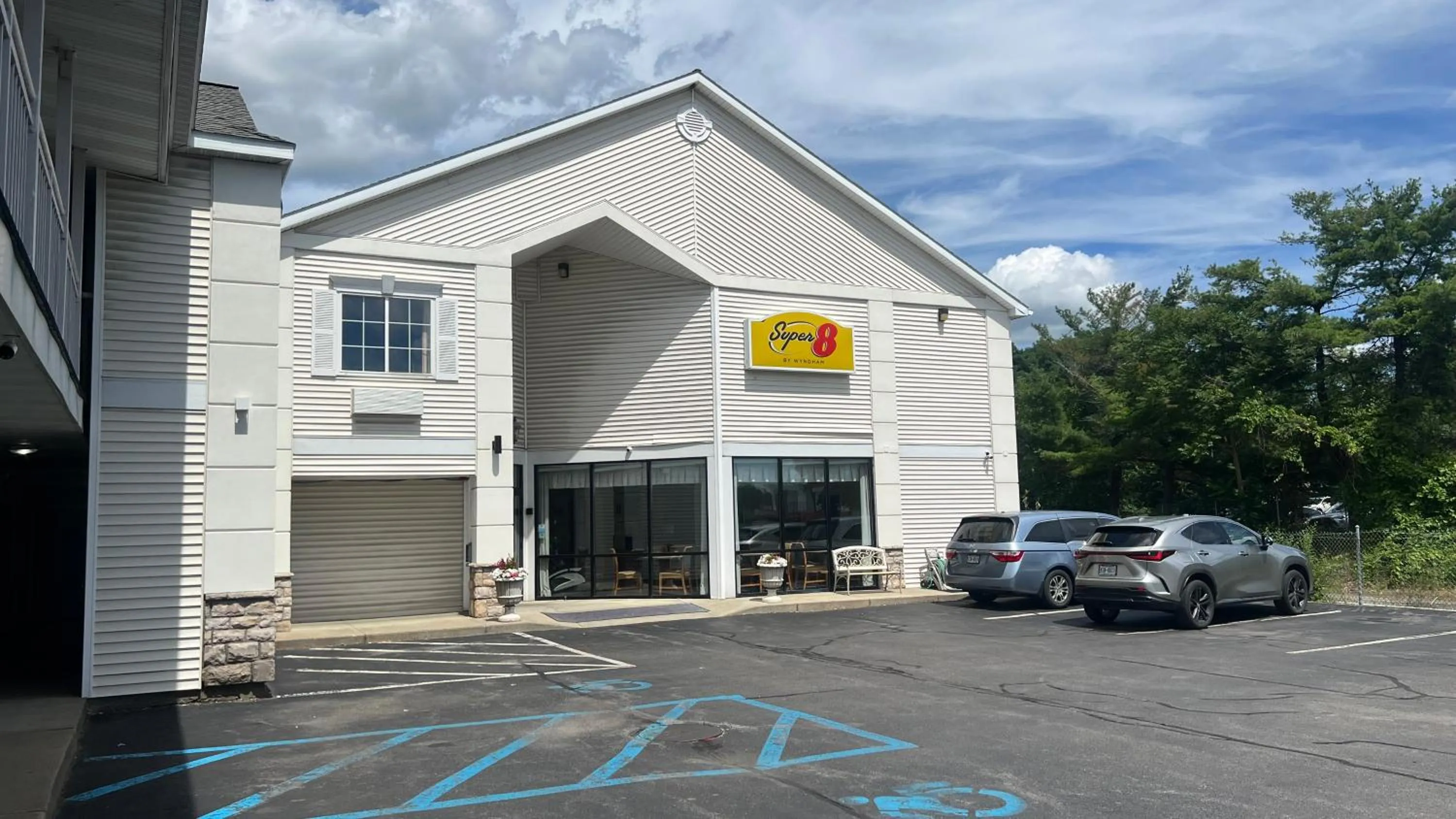 Super 8 by Wyndham Albany