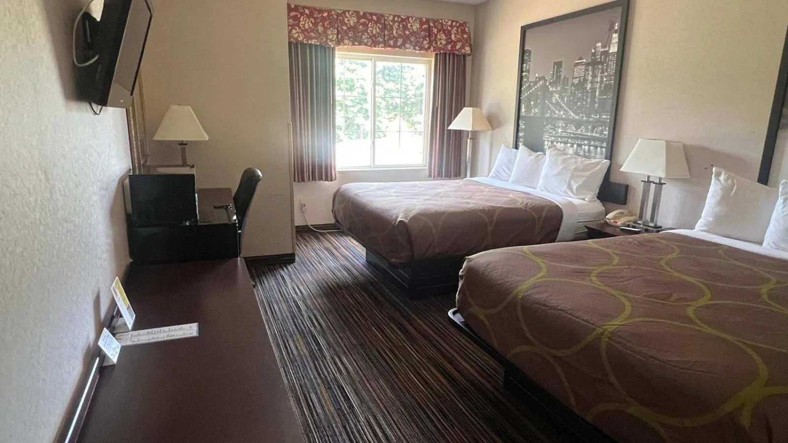 Bed in Super 8 by Wyndham Albany