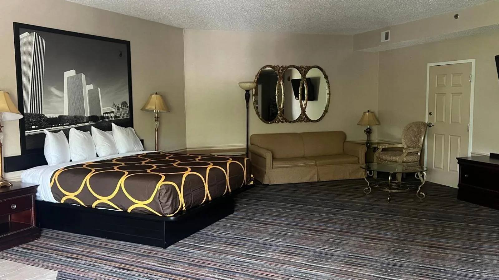 Bed in Super 8 by Wyndham Albany