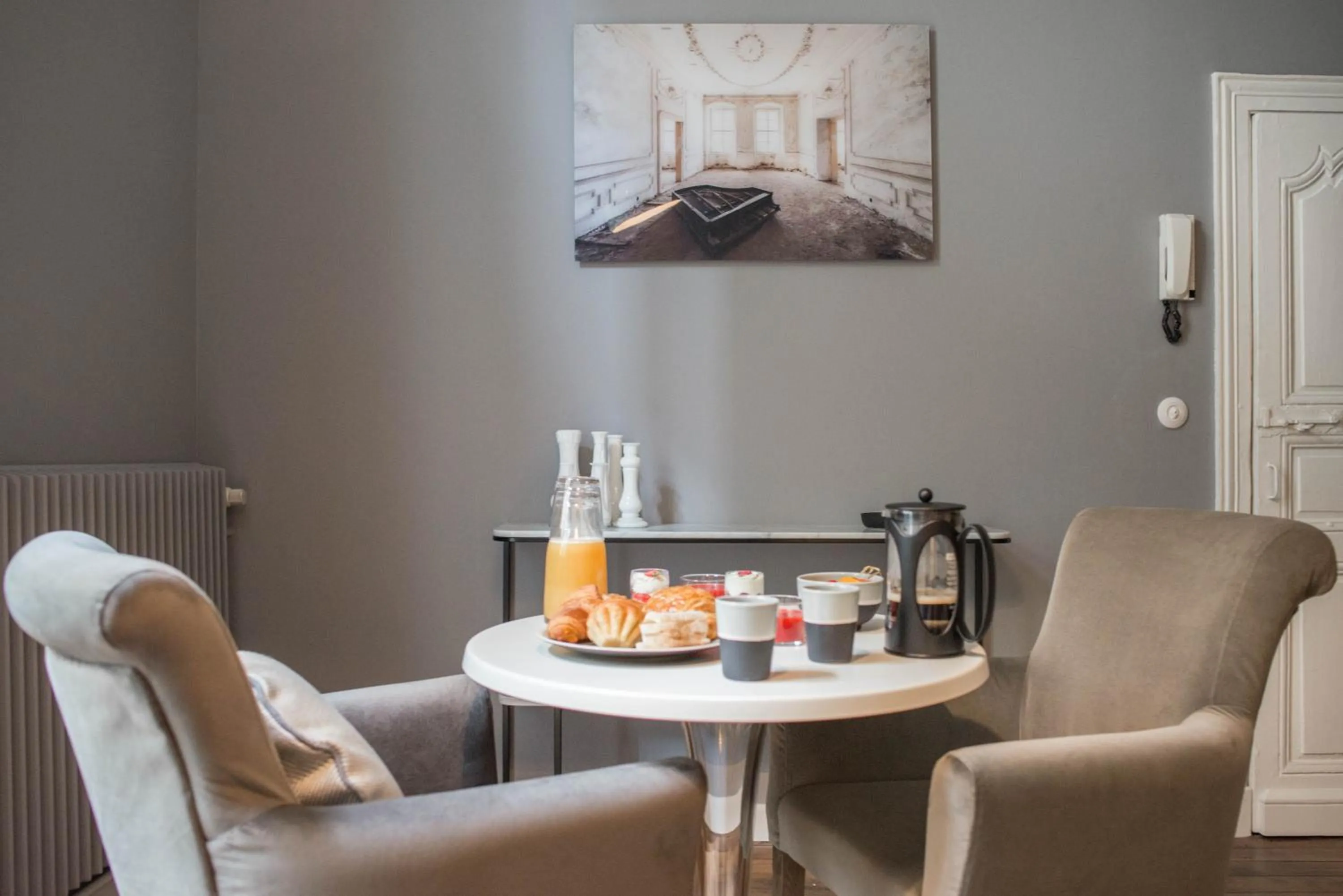 Coffee/tea facilities in Marnie et Mister H