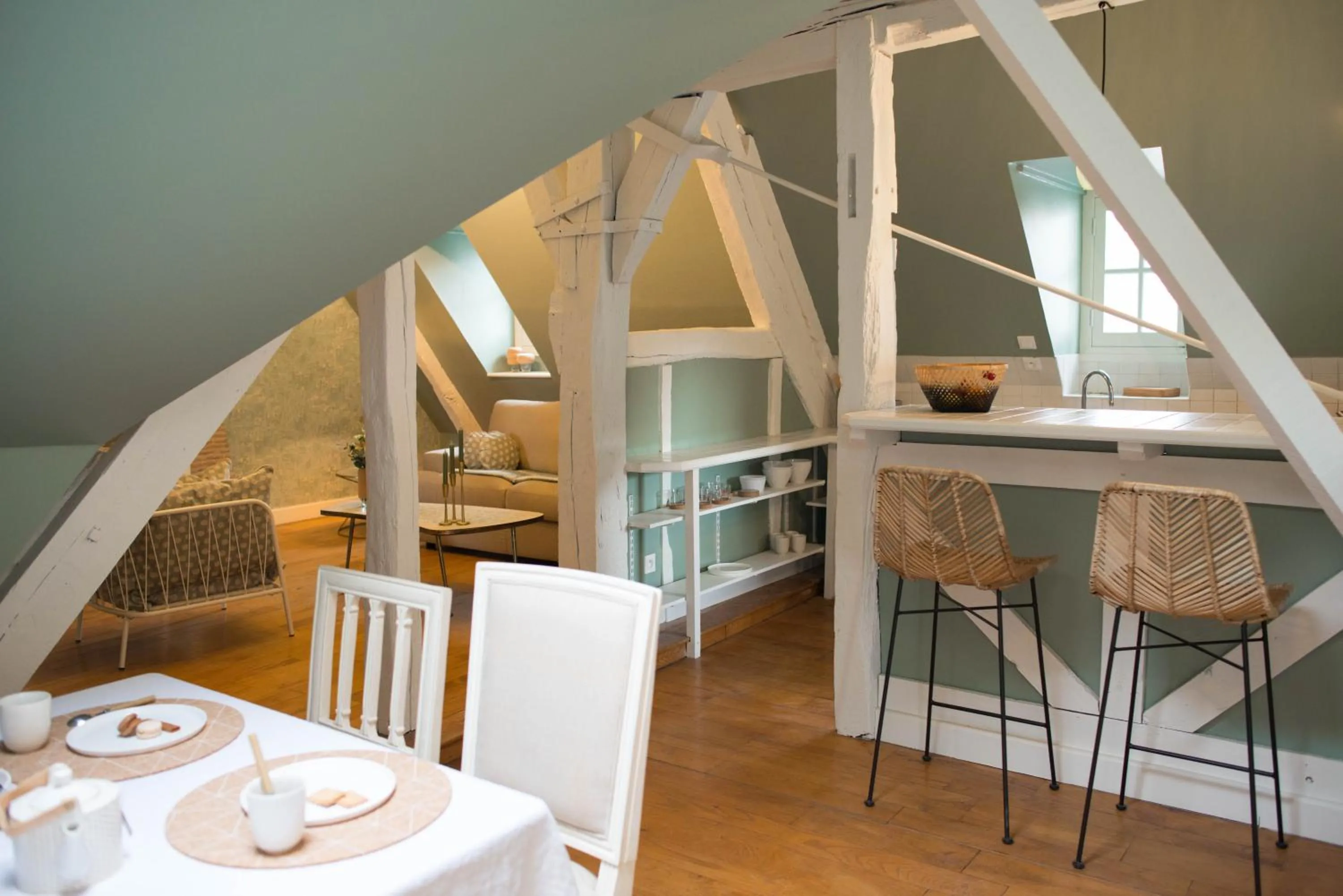 Dining area in Marnie et Mister H