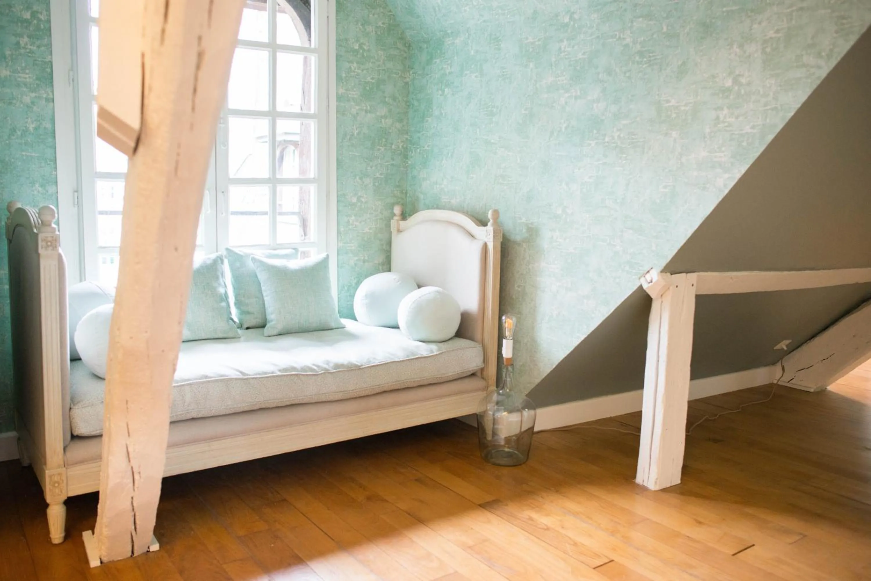 Living room, Bed in Marnie et Mister H