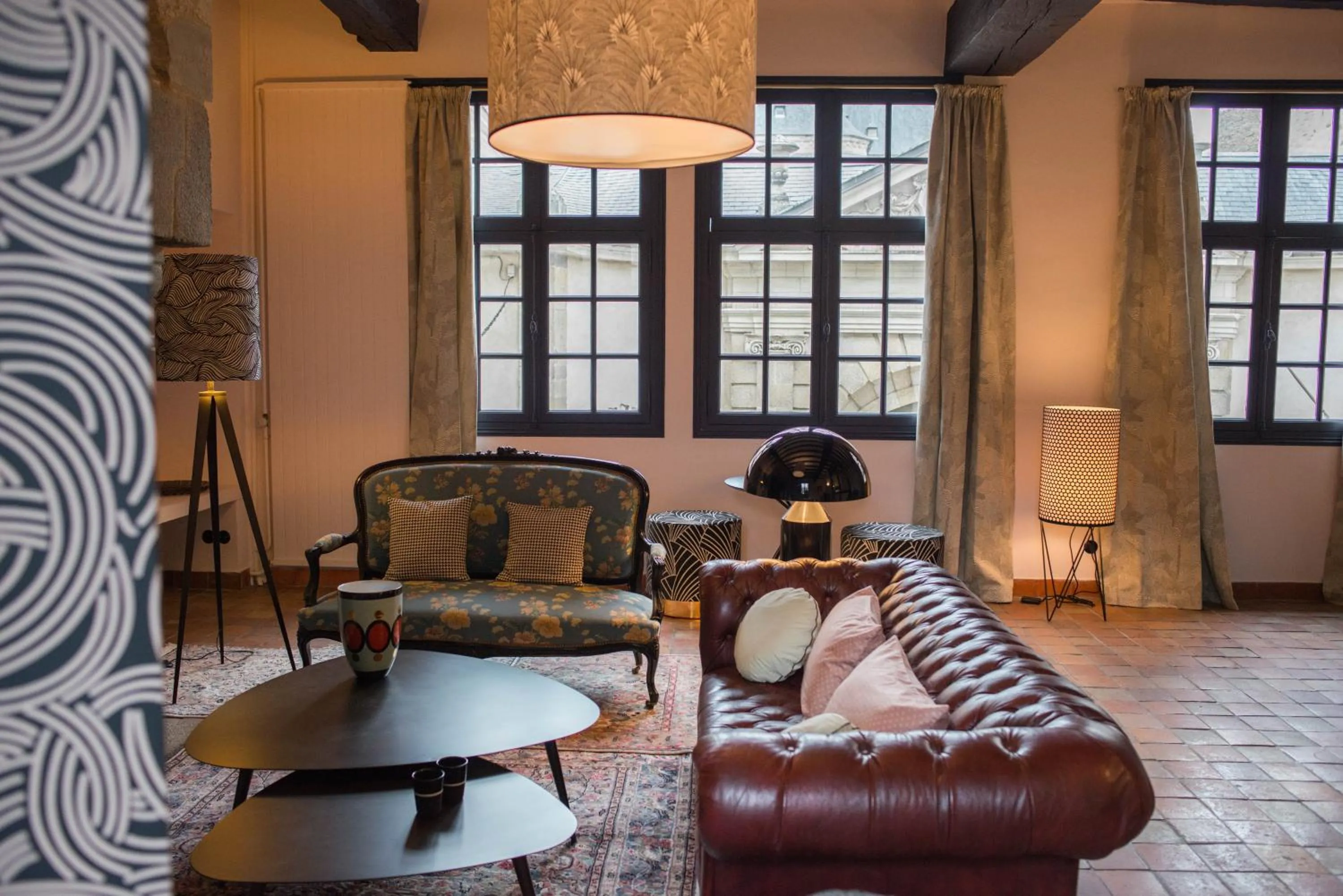 Communal lounge/ TV room in Marnie et Mister H