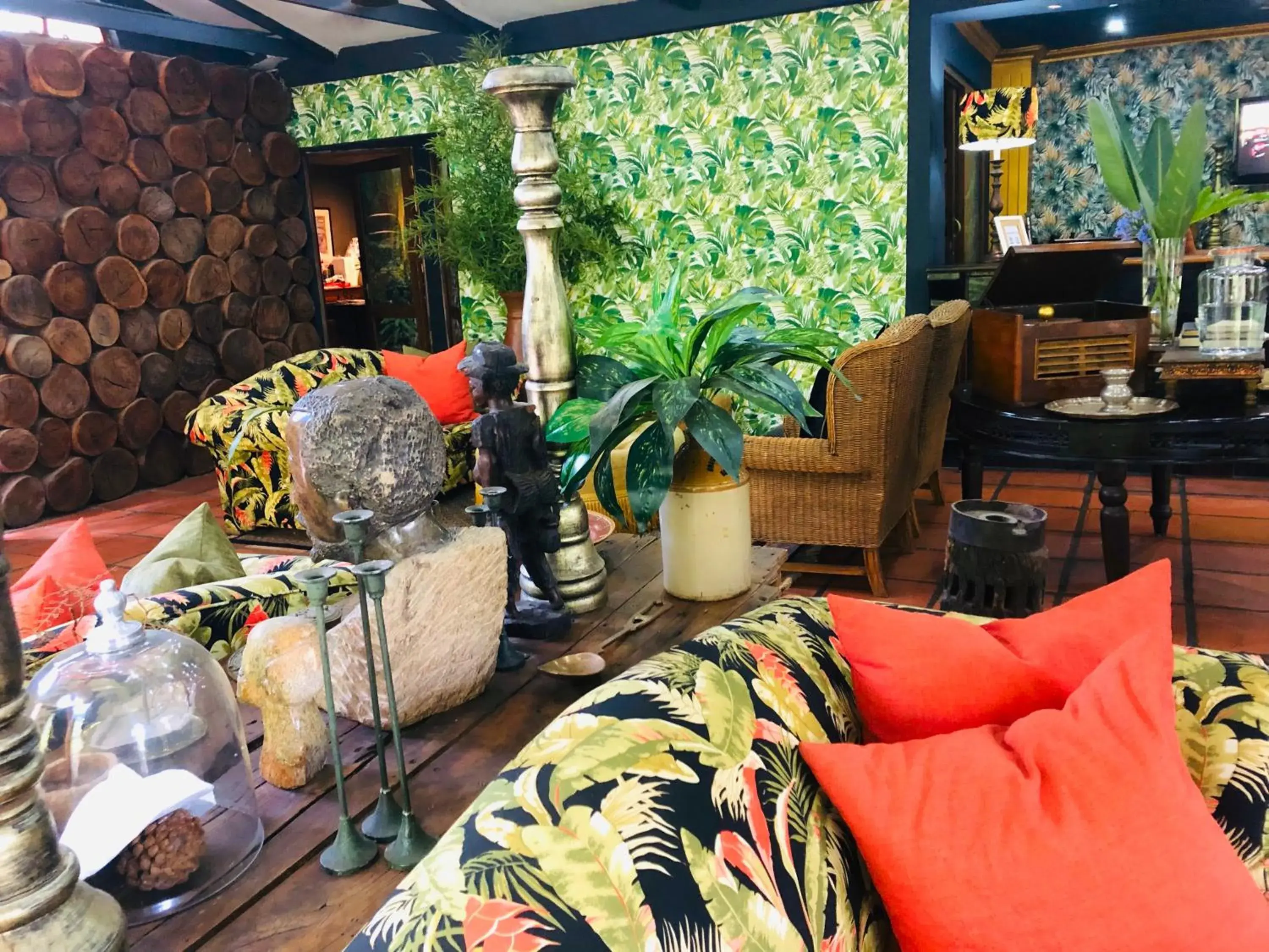 Lobby or reception in Shangri-La Country Hotel & Spa Lobby or reception in Shangri-La Country Hotel & Spa