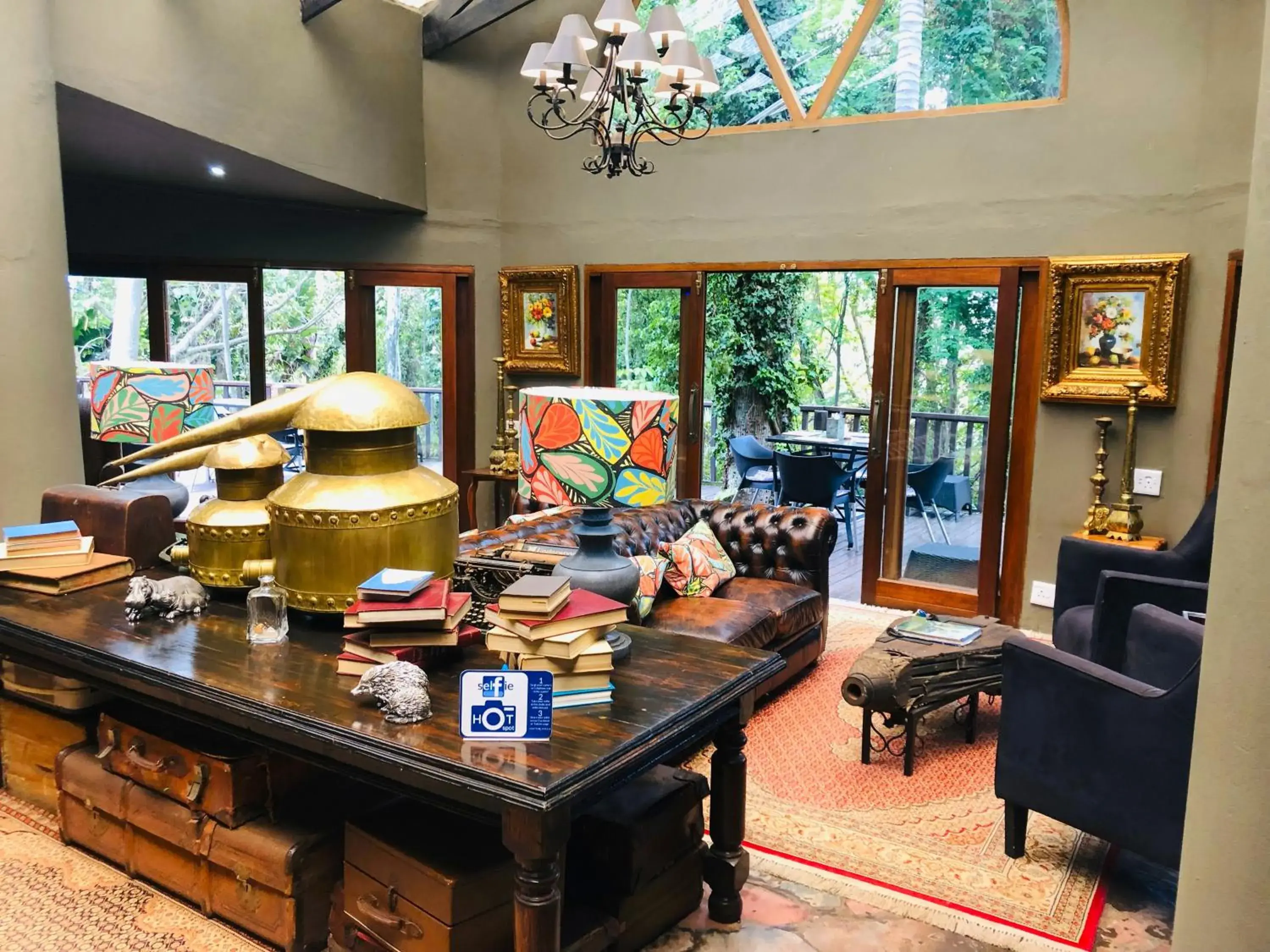 Property building in Shangri-La Country Hotel & Spa Property building in Shangri-La Country Hotel & Spa