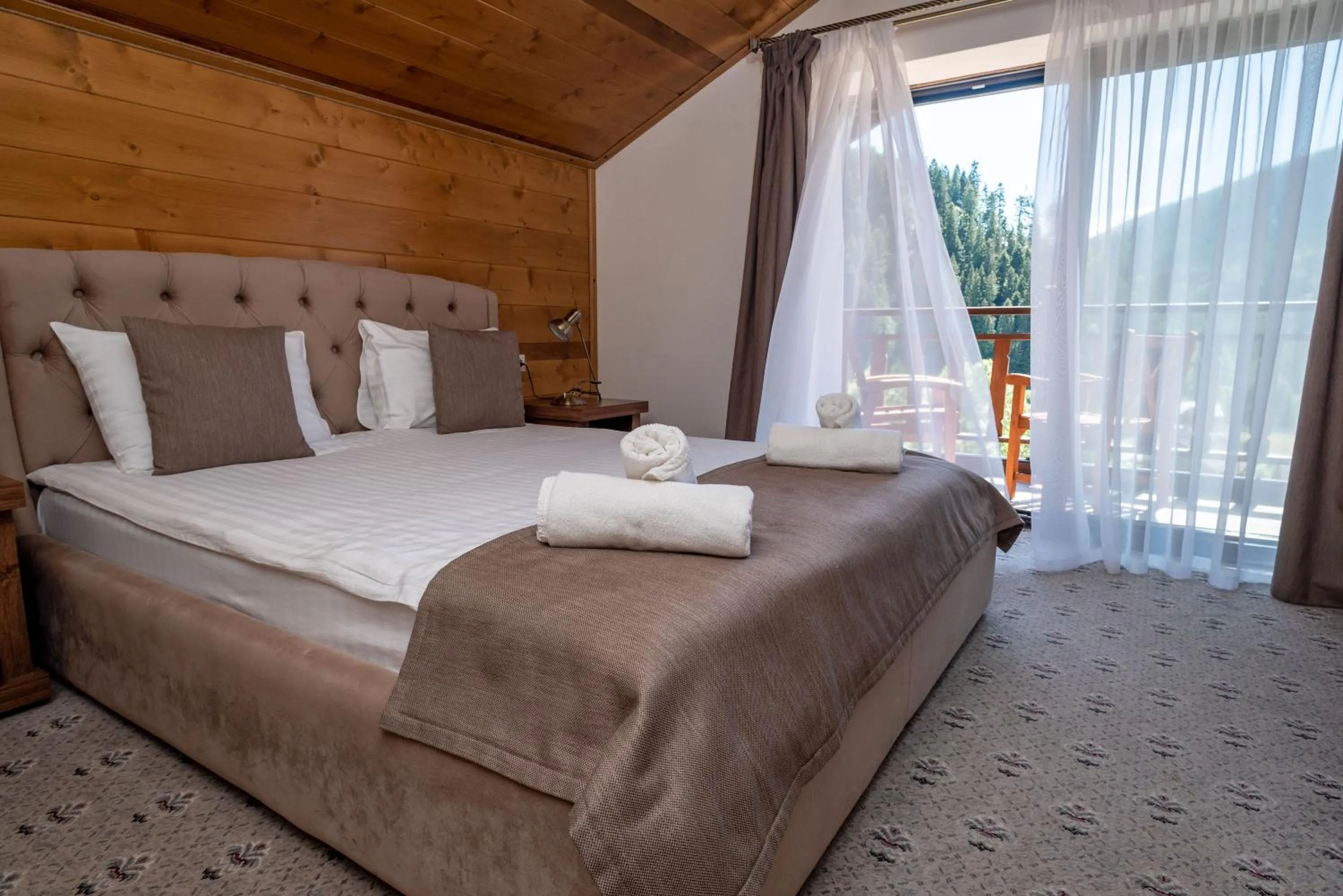 Photo of the whole room, Bed in Residence Chalet & Nesh