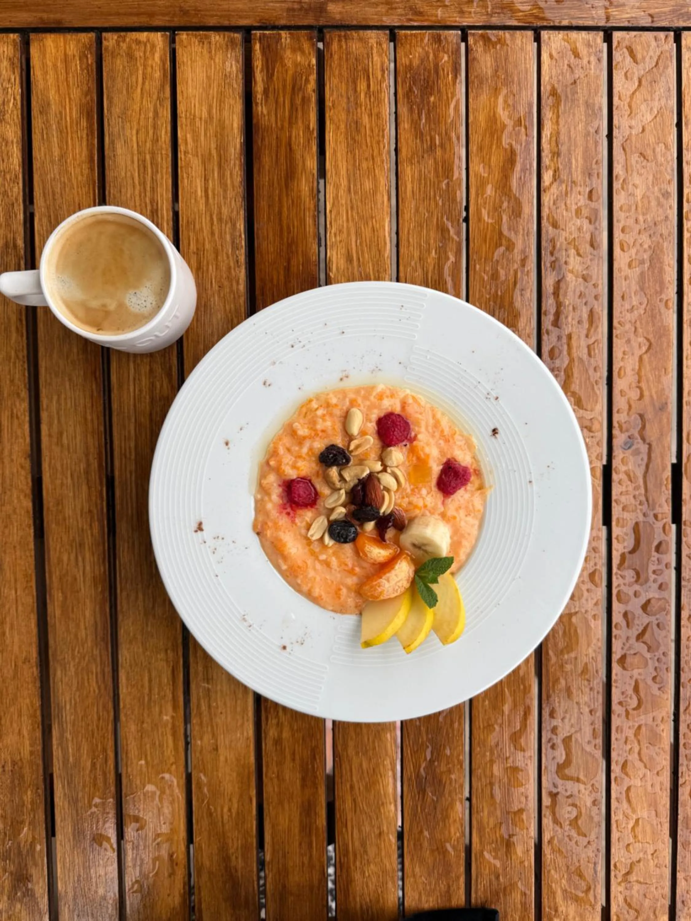 Breakfast in Residence Chalet & Nesh