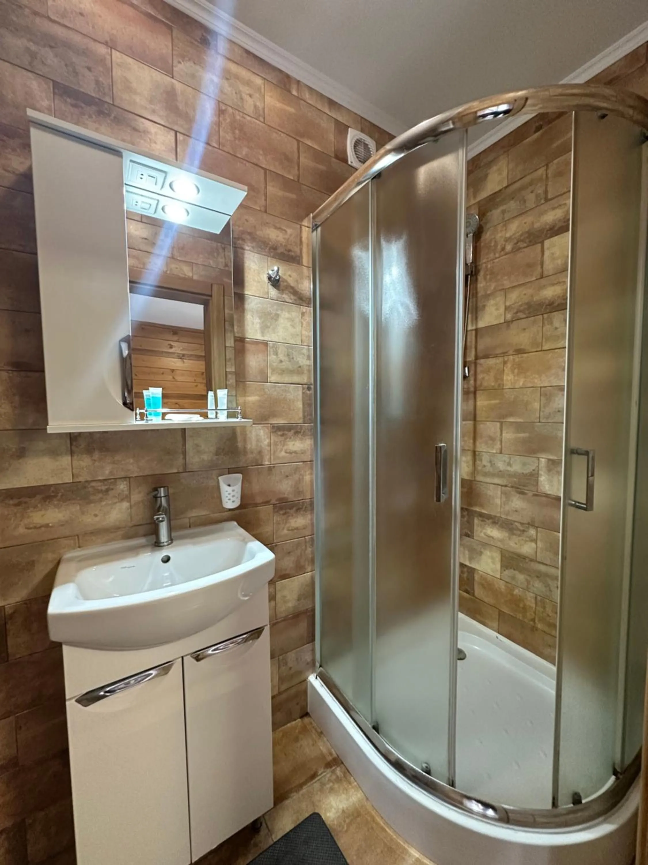 Shower in Residence Chalet & Nesh