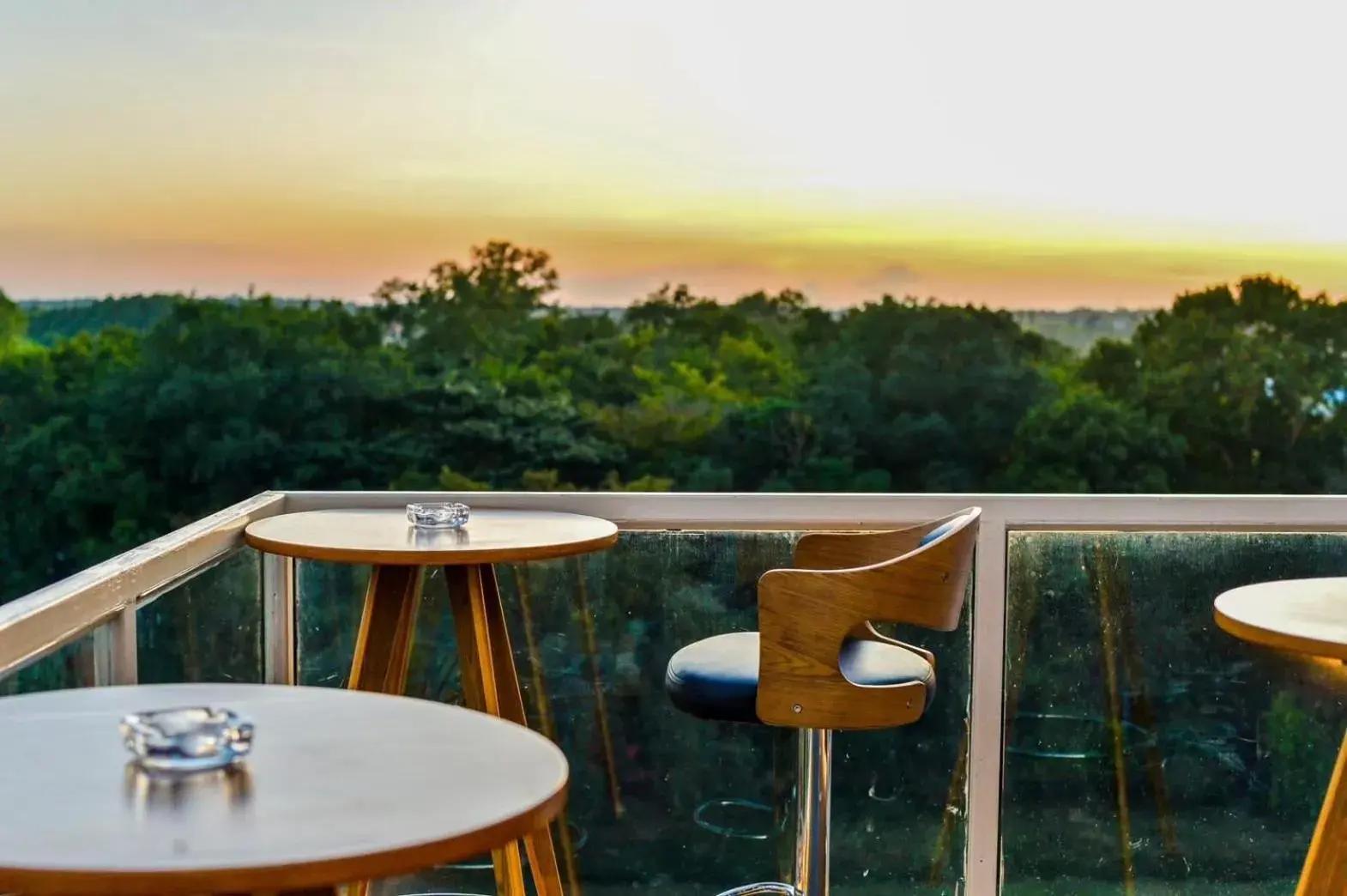 Restaurant/places to eat in Blu Hotel Restaurant/places to eat in Blu Hotel