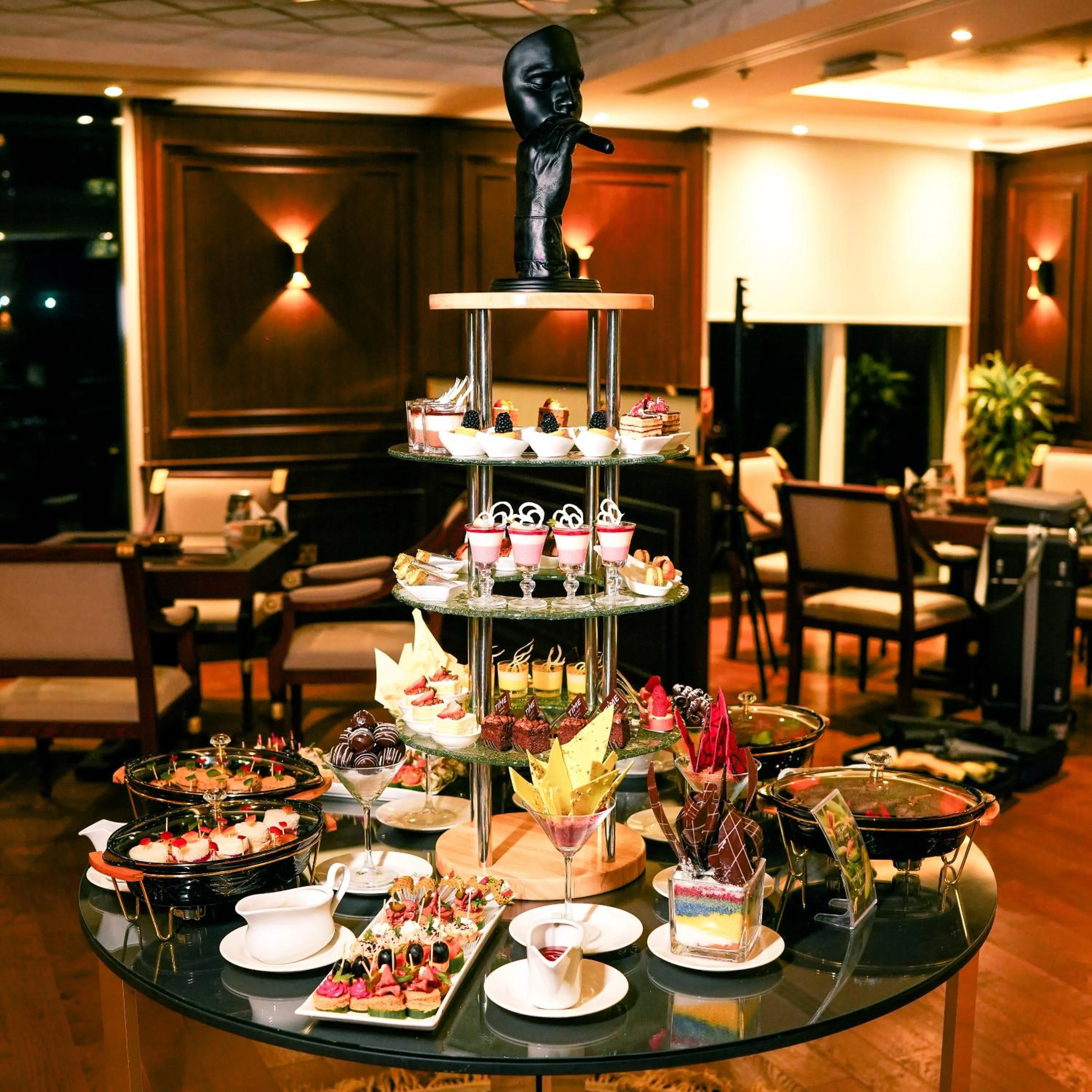 Restaurant/places to eat in TIME Rako Hotel