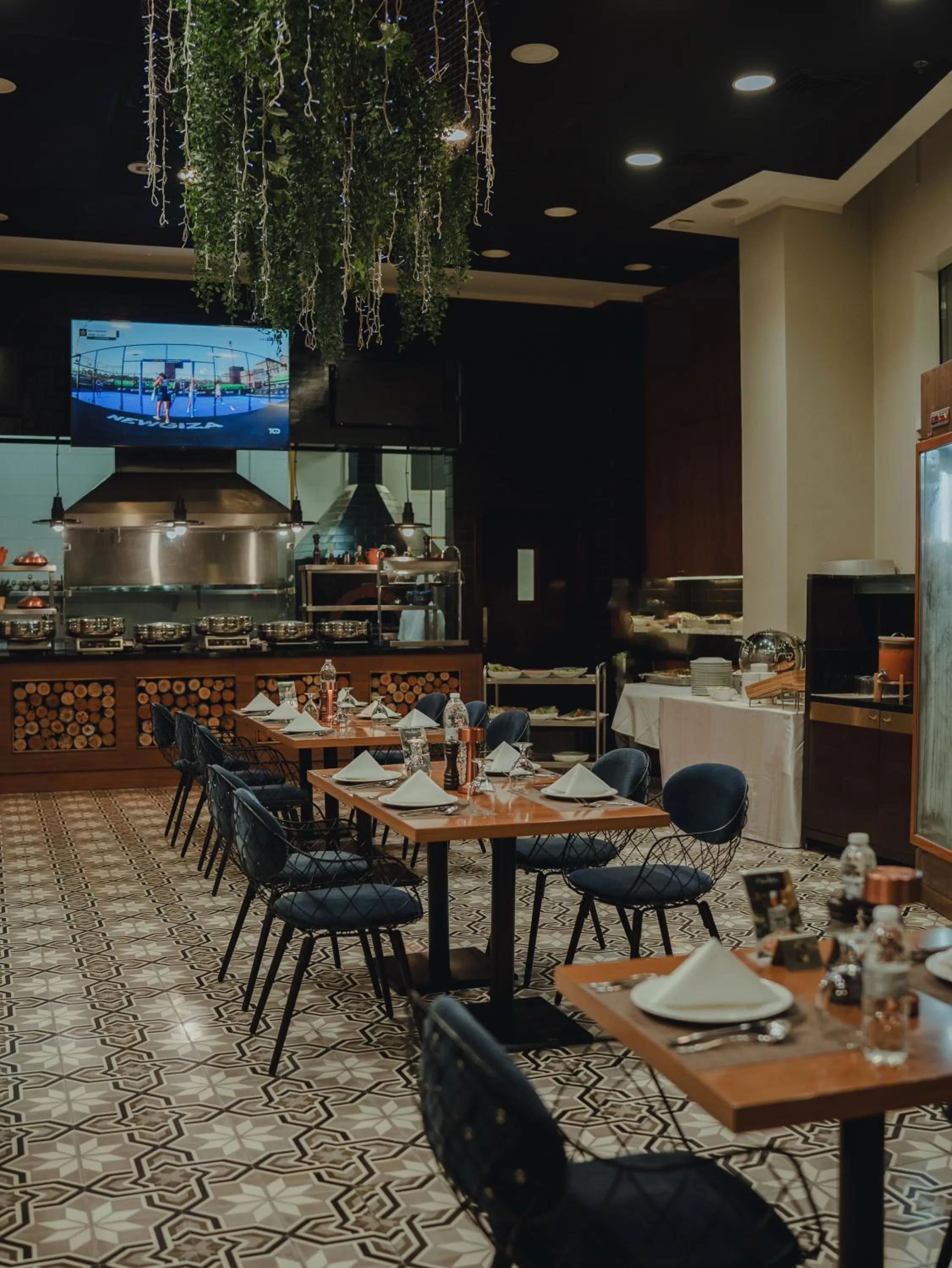Restaurant/places to eat in TIME Rako Hotel