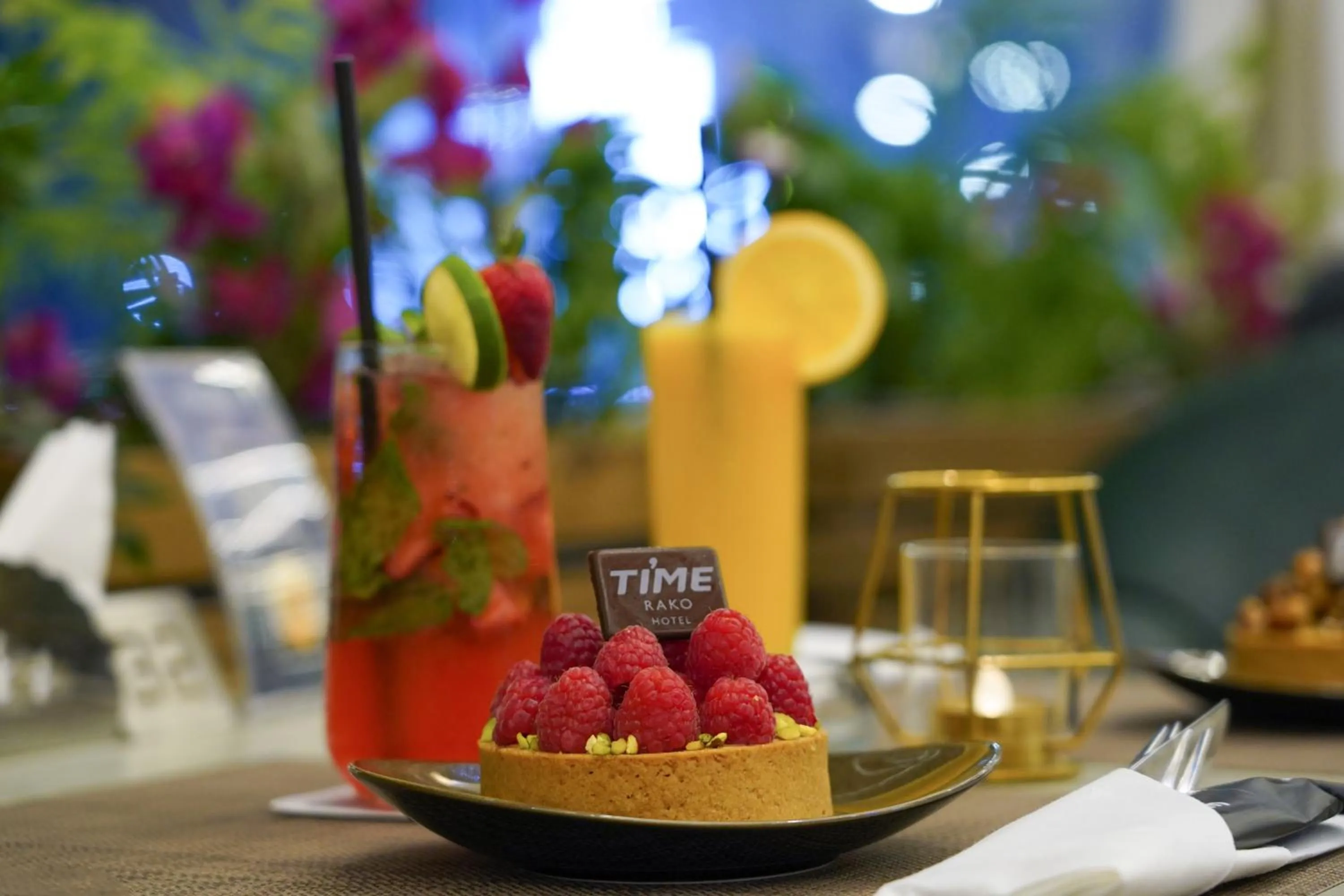 Restaurant/places to eat in TIME Rako Hotel