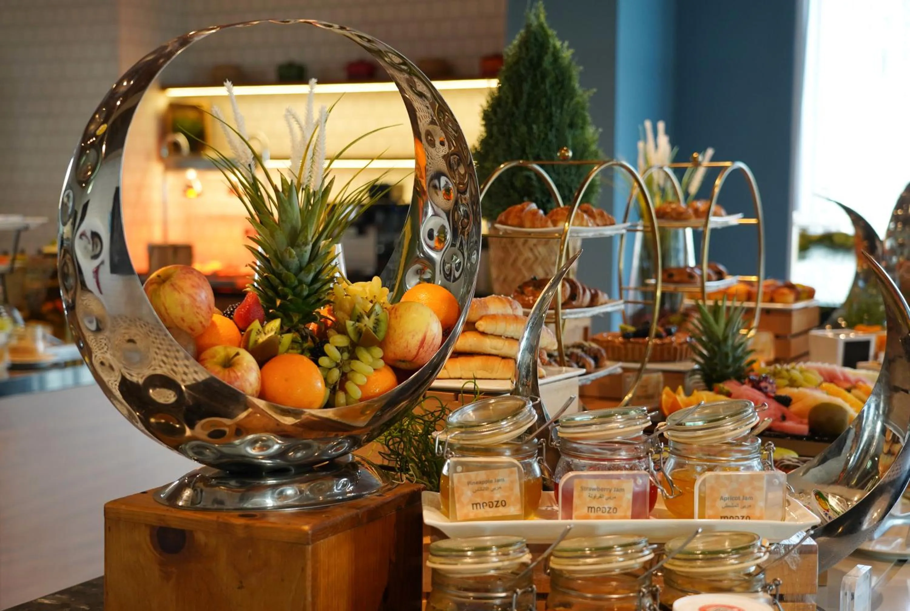 Restaurant/places to eat in TIME Rako Hotel