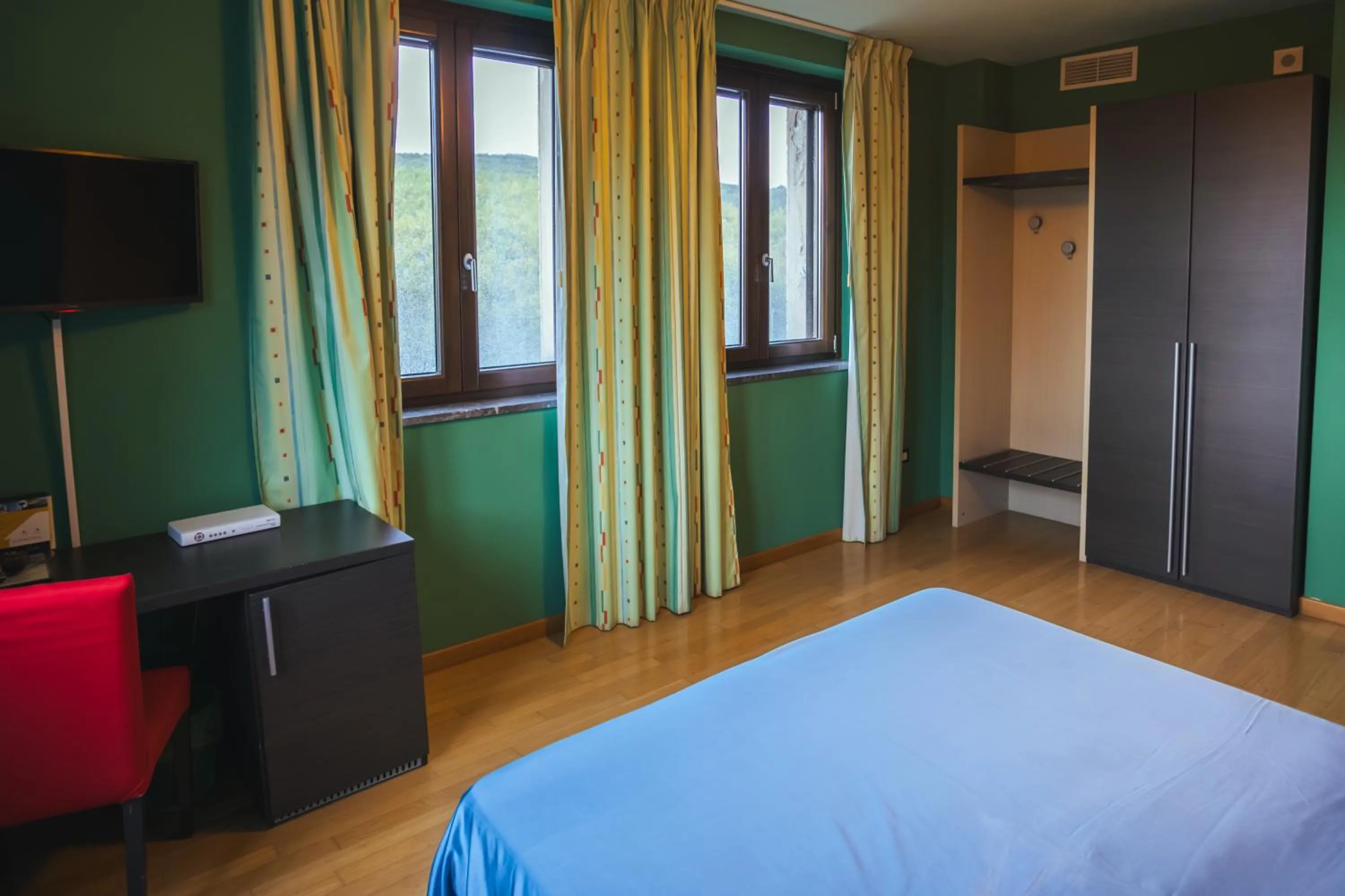 Photo of the whole room, Bed in Sotto Il Cielo Hotel