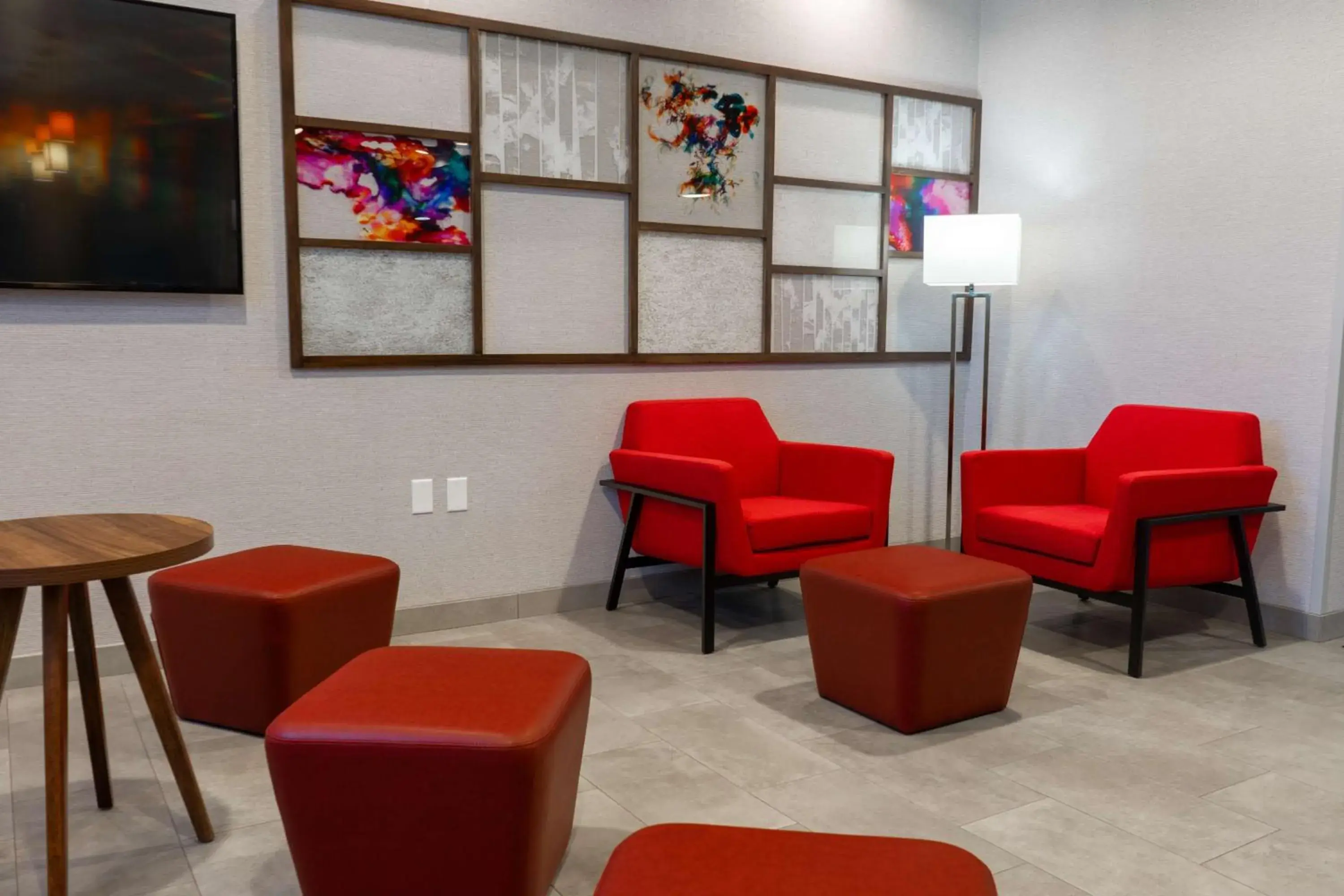 Lobby or reception in Hampton Inn Elkhorn Lake Geneva Area Lobby or reception in Hampton Inn Elkhorn Lake Geneva Area
