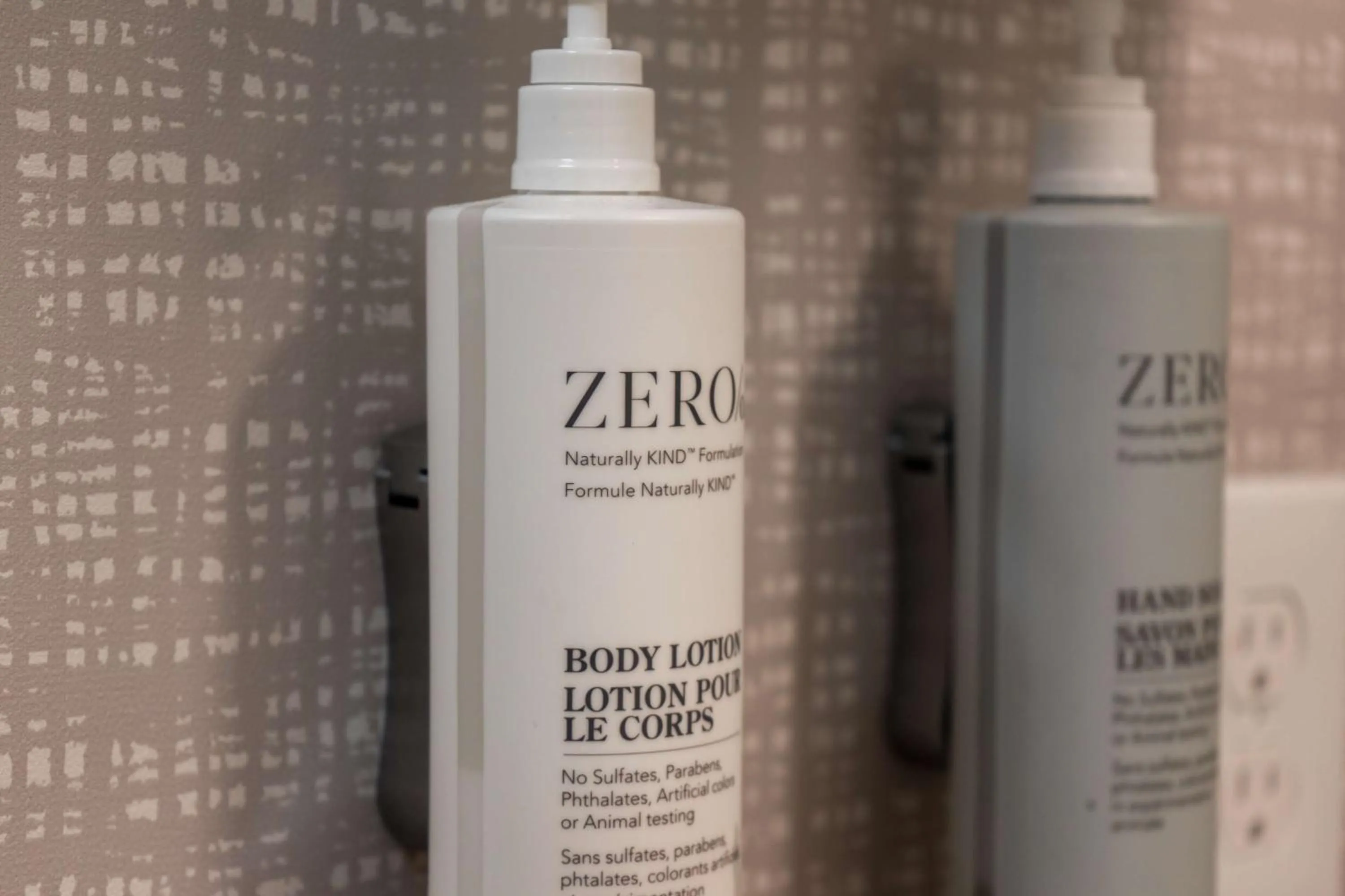 Bathroom in Hampton Inn Elkhorn Lake Geneva Area