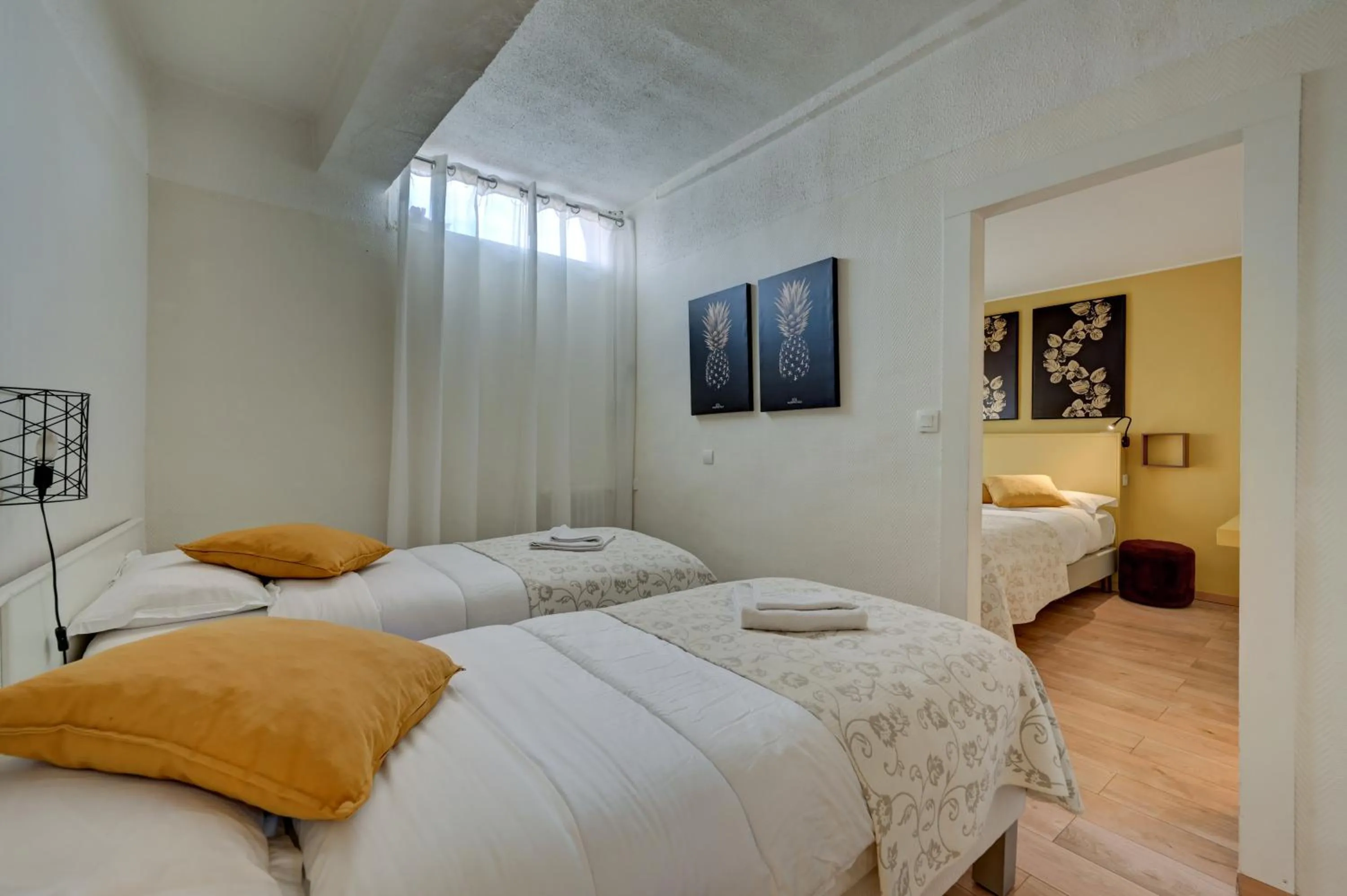 Bedroom, Bed in Hôtel Paul