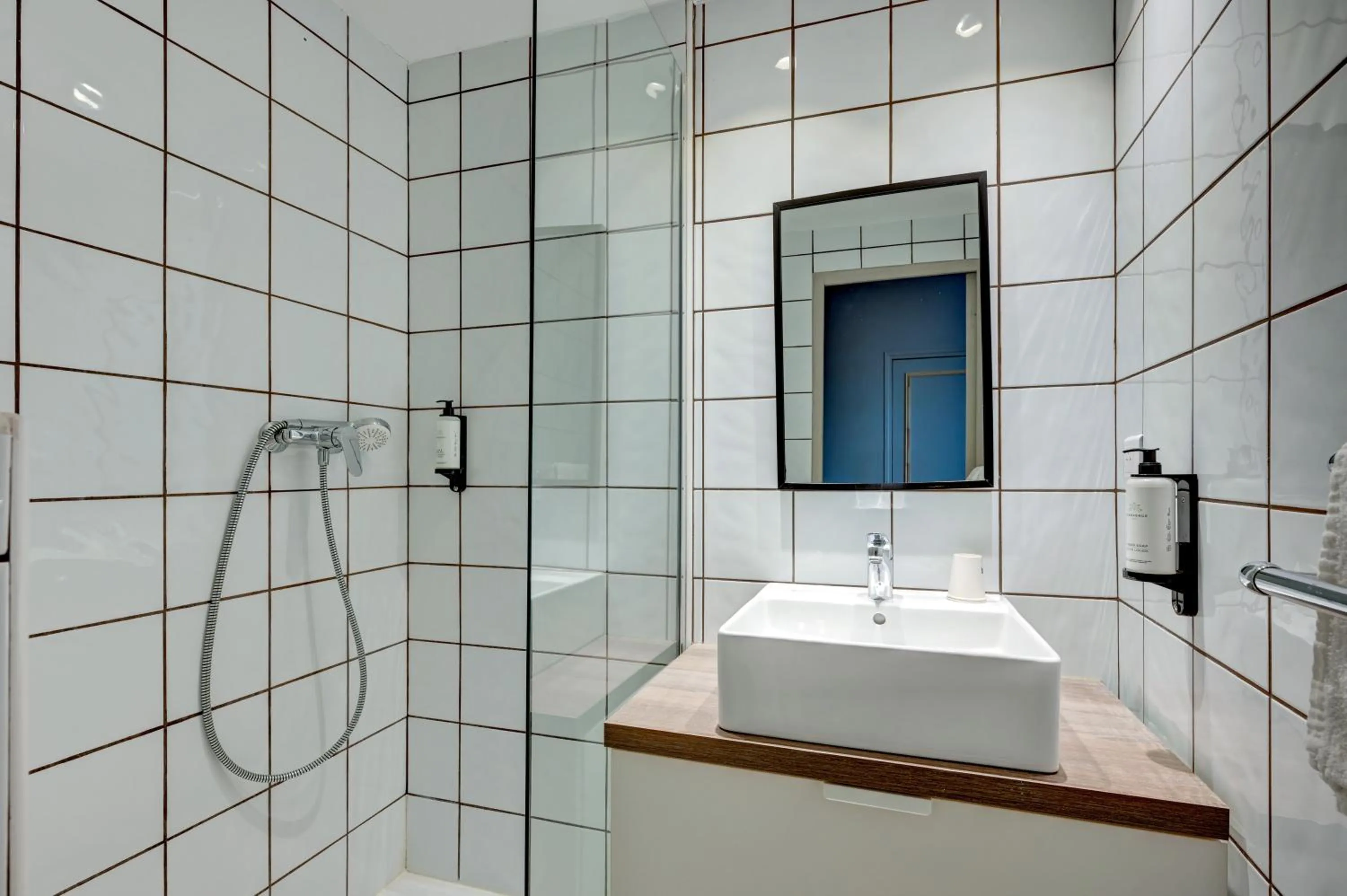 Bathroom in Hôtel Paul