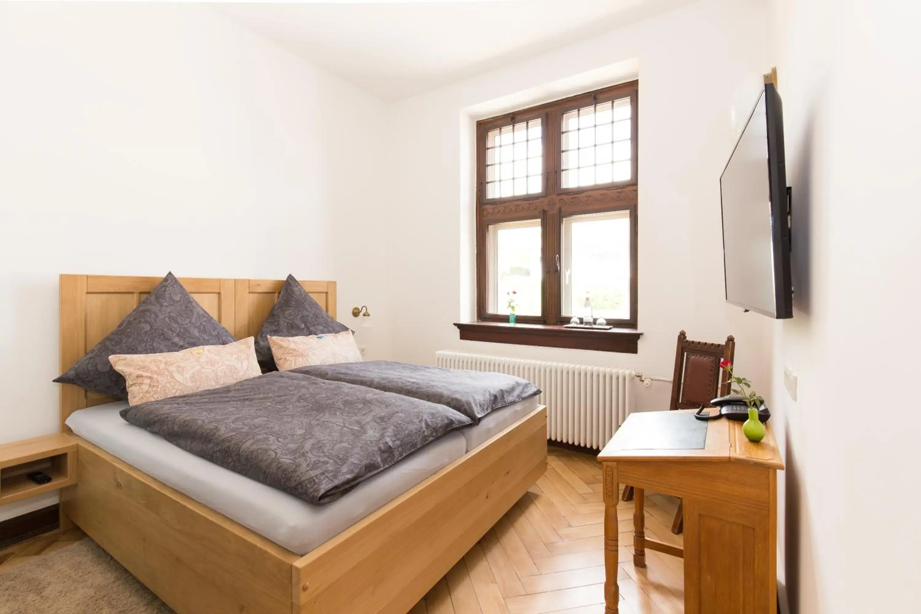 Double Room in Altes Amtsgericht Oppenheim Double Room in Altes Amtsgericht Oppenheim