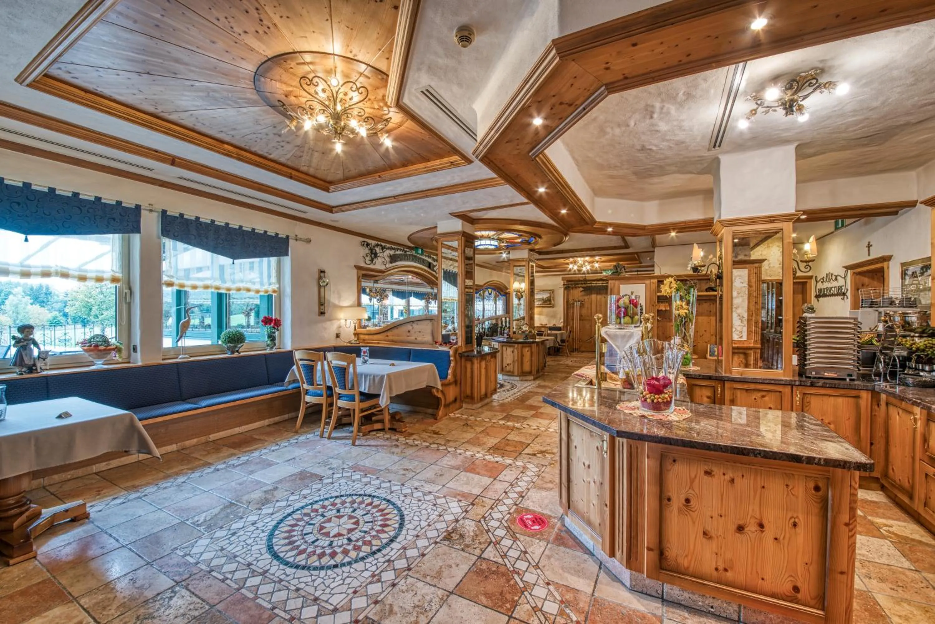 Restaurant/places to eat in Hotel Haus Tiefenbach