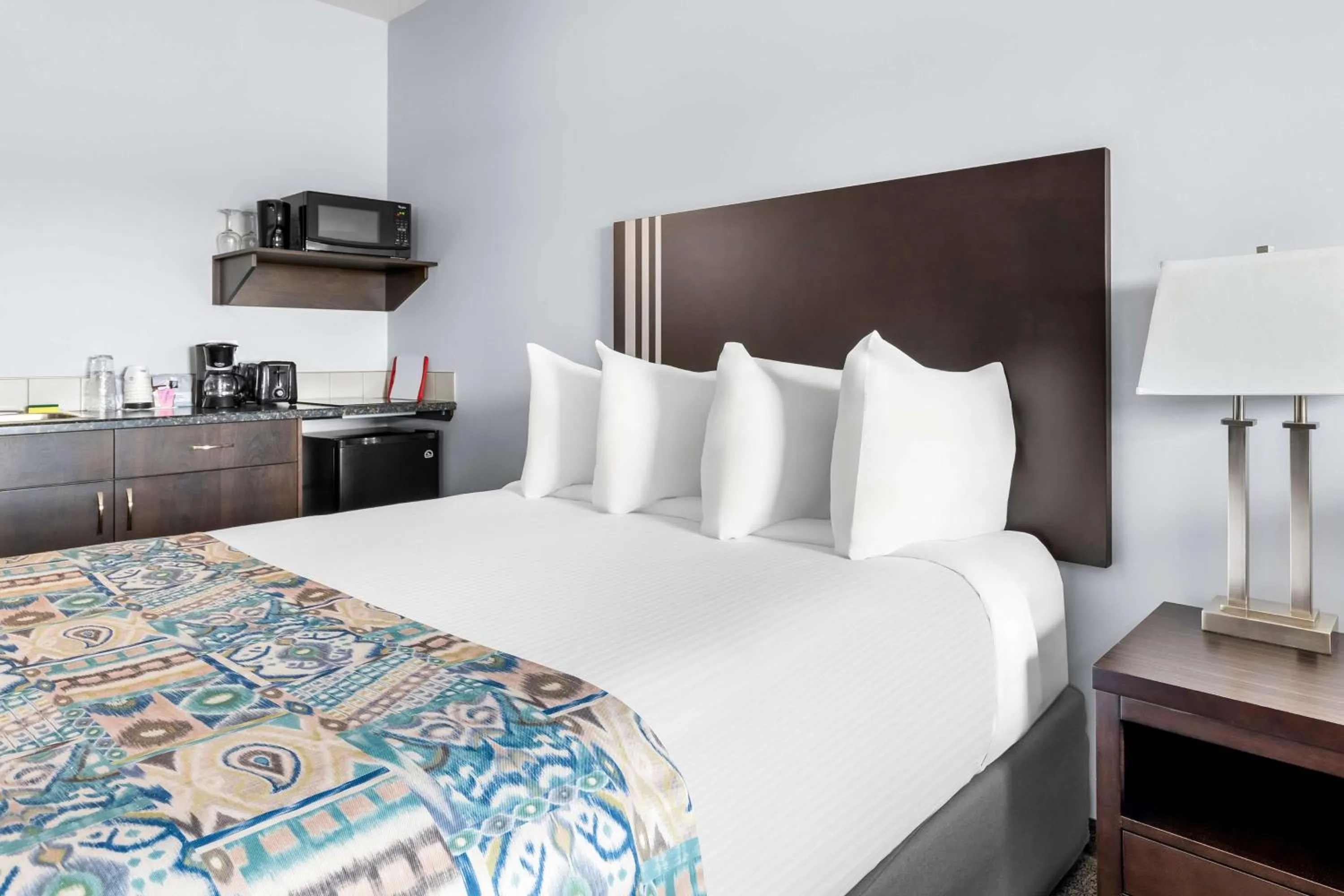 Bedroom, Bed in SureStay Studio by Best Western Hardisty