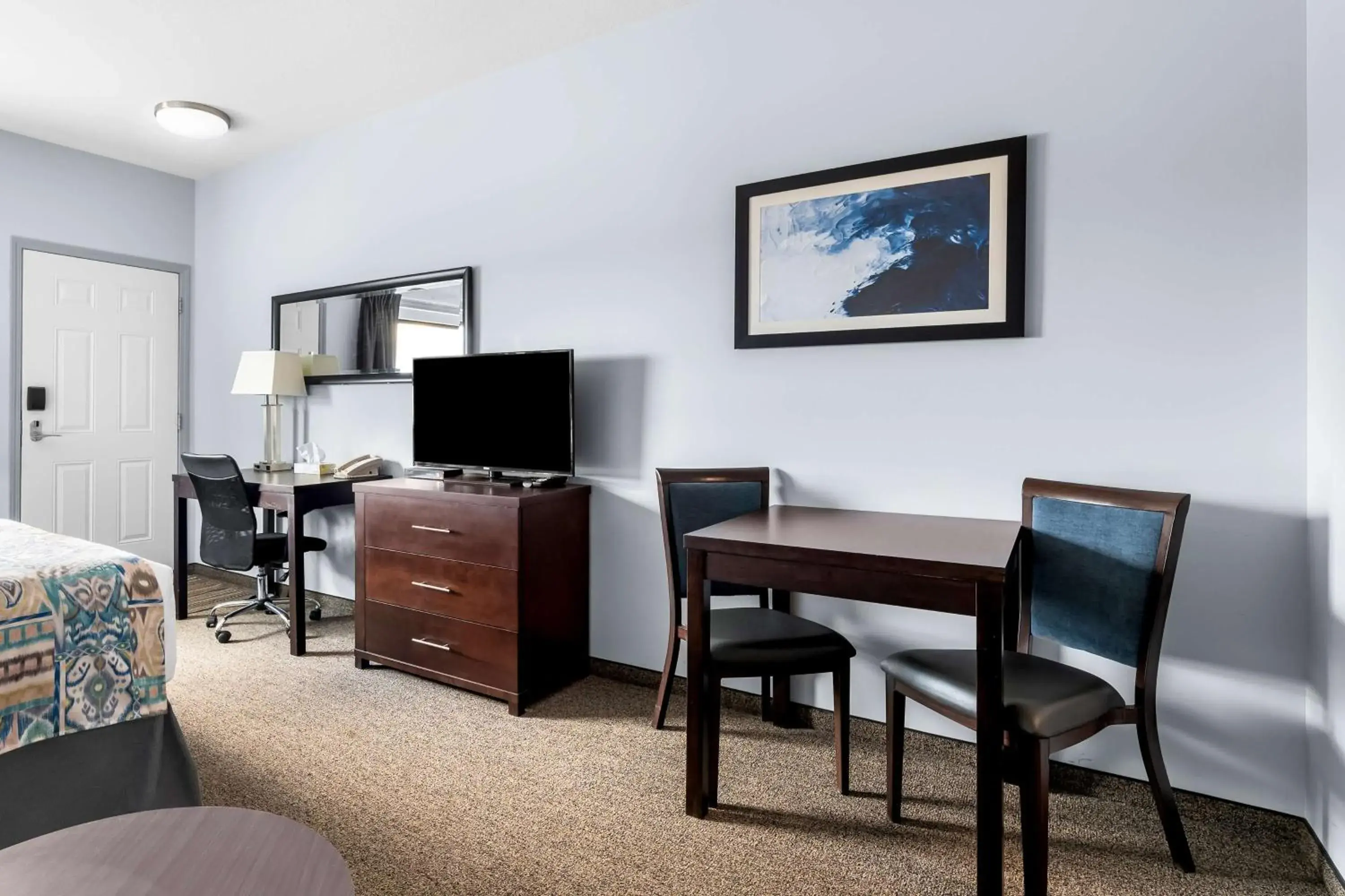 Bedroom in SureStay Studio by Best Western Hardisty Bedroom in SureStay Studio by Best Western Hardisty