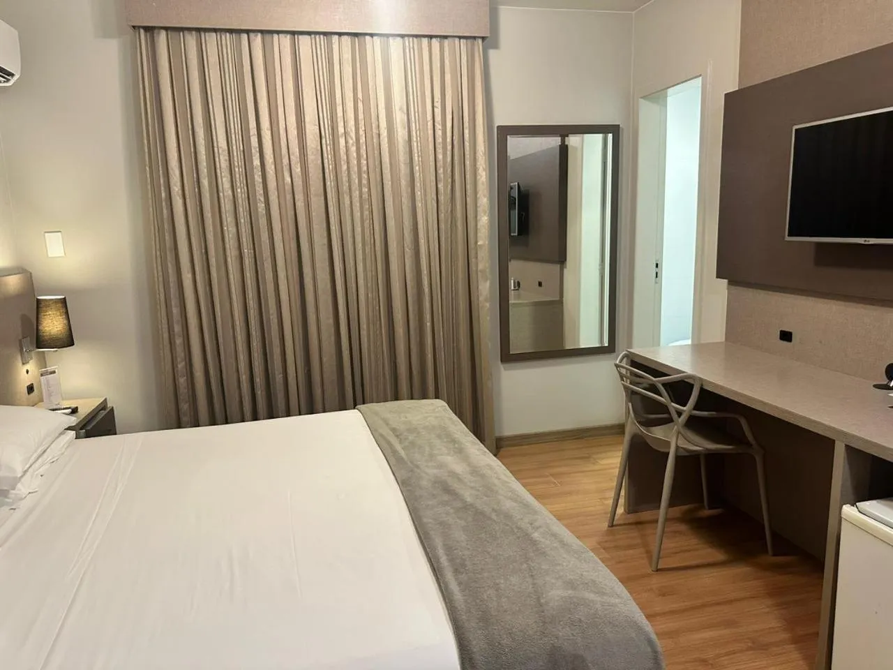 Bed in Hotel Farol da Ilha