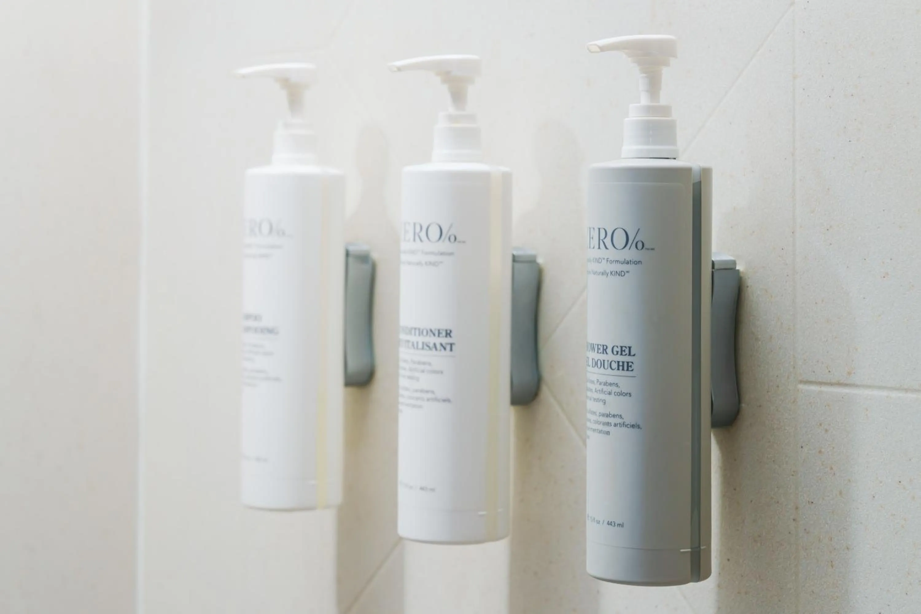 Bathroom in Hampton Inn Chicago-Midway Airport